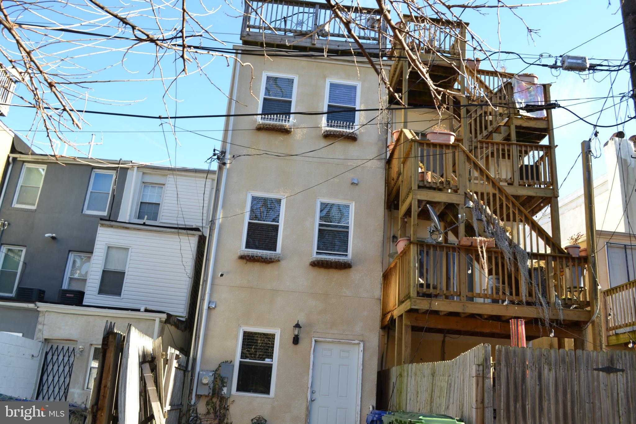 1410 N Bond St photo 26