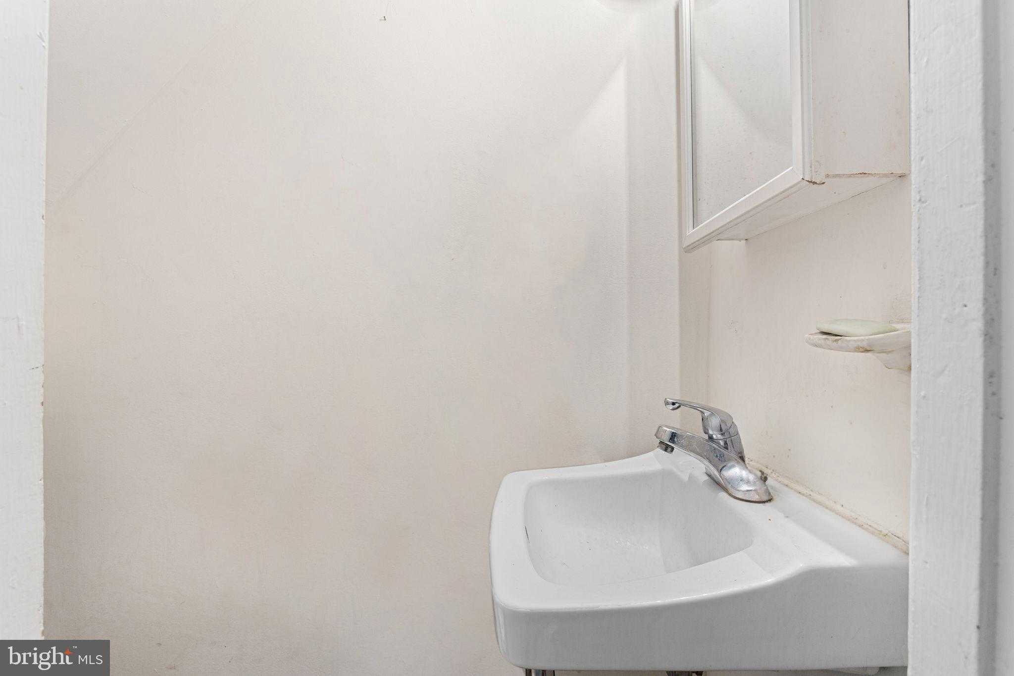 4316 Pine St photo 4