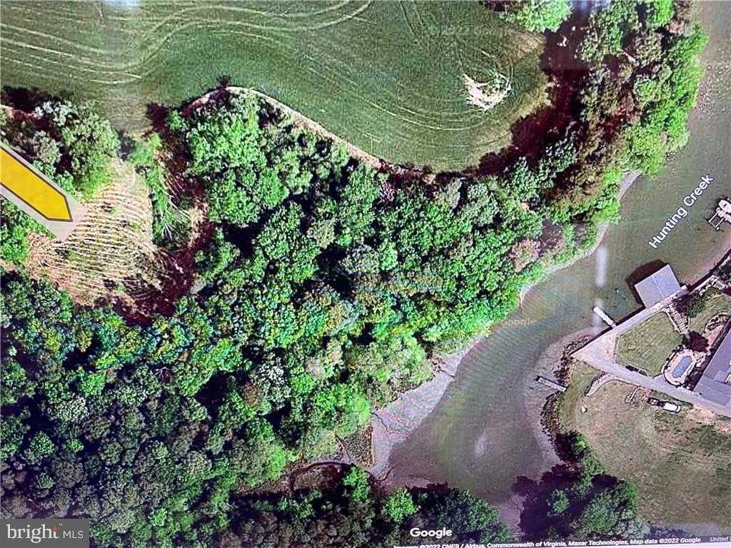 44 Robins Point Ave photo 3