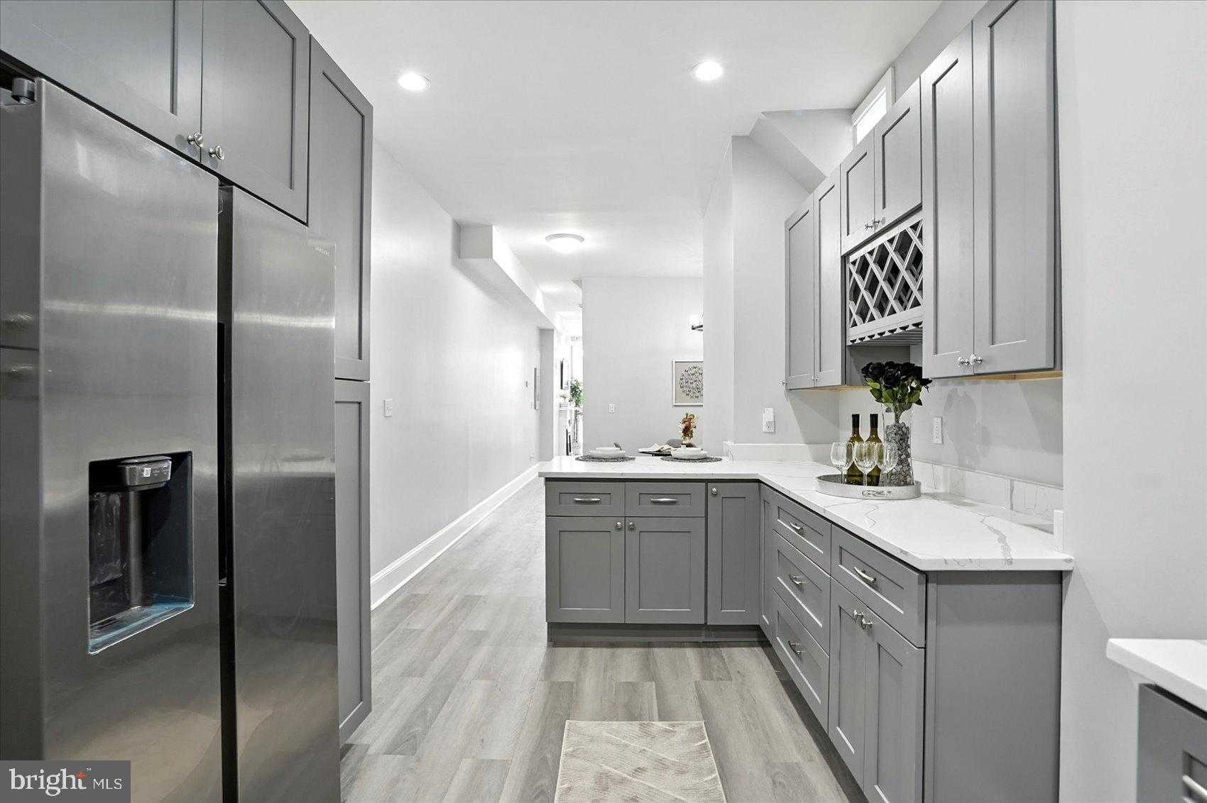 1628 E Biddle St photo 10