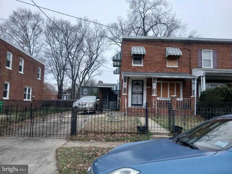 1146 Booker Dr photo 2