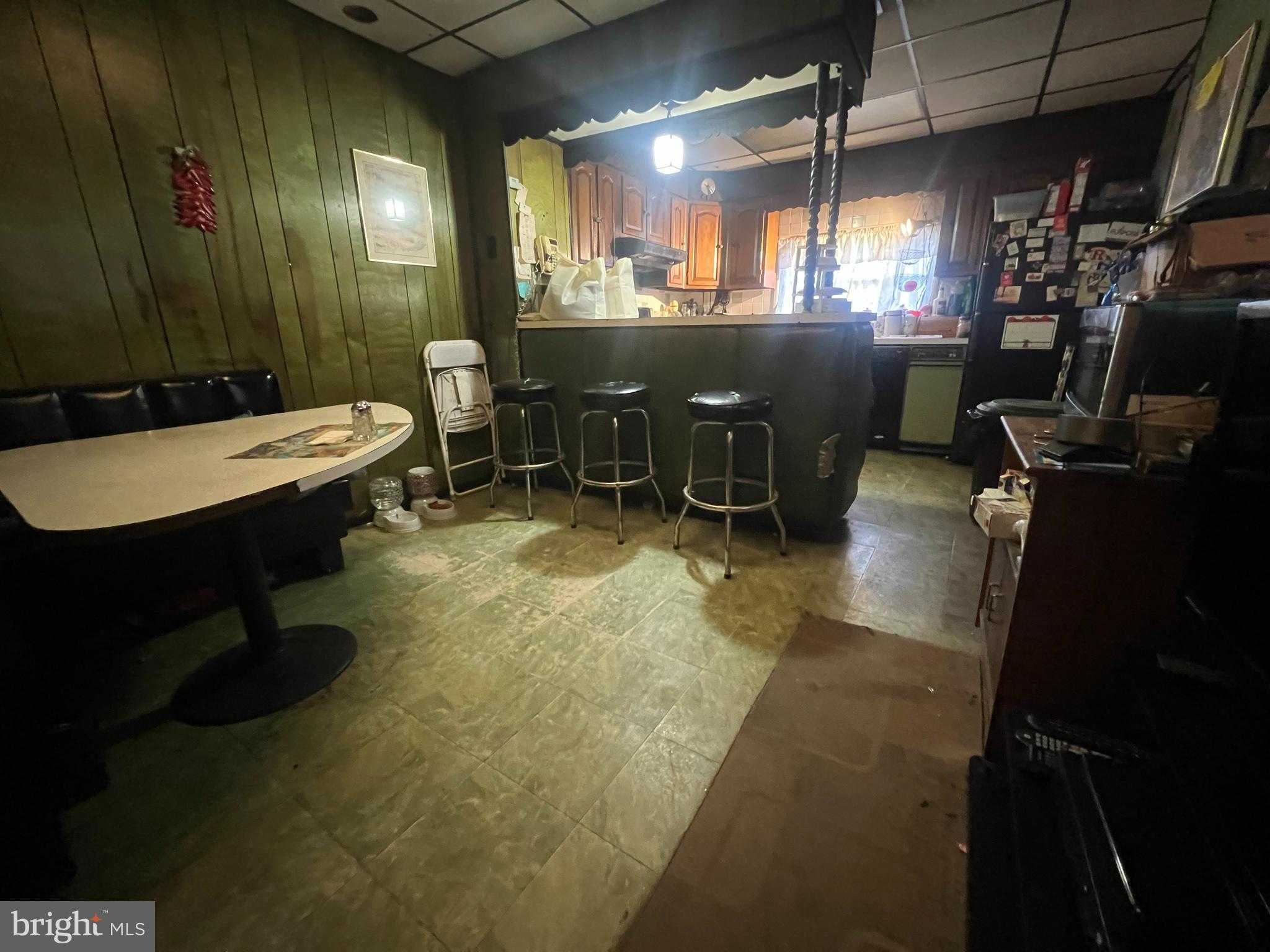 2441 Carpenter St photo 11