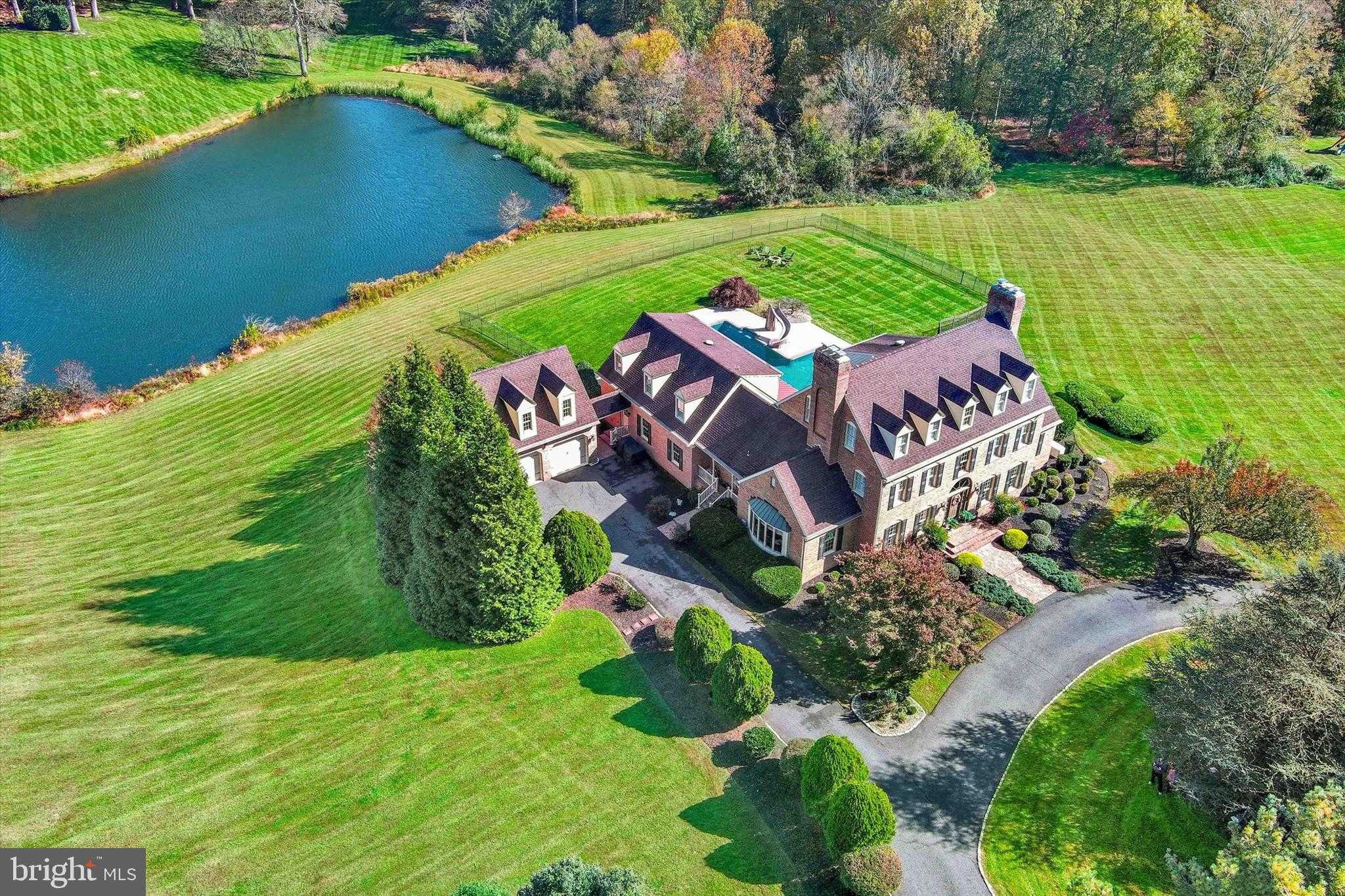 1105 E Wheel Rd photo 139