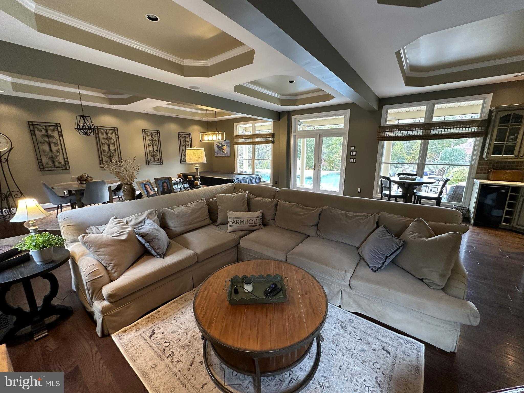 1105 E Wheel Rd photo 31