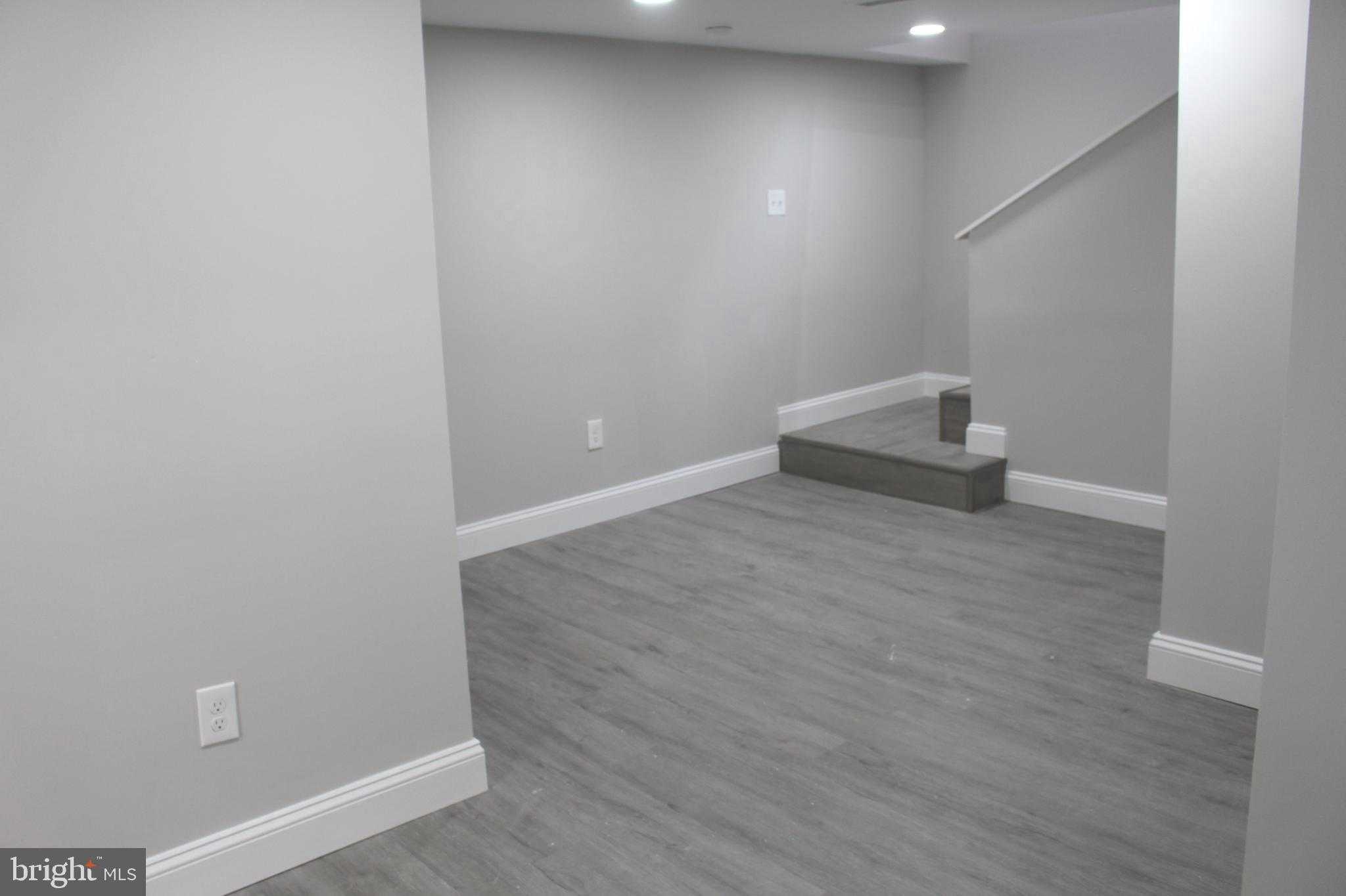 7967 Foster Ave photo 27