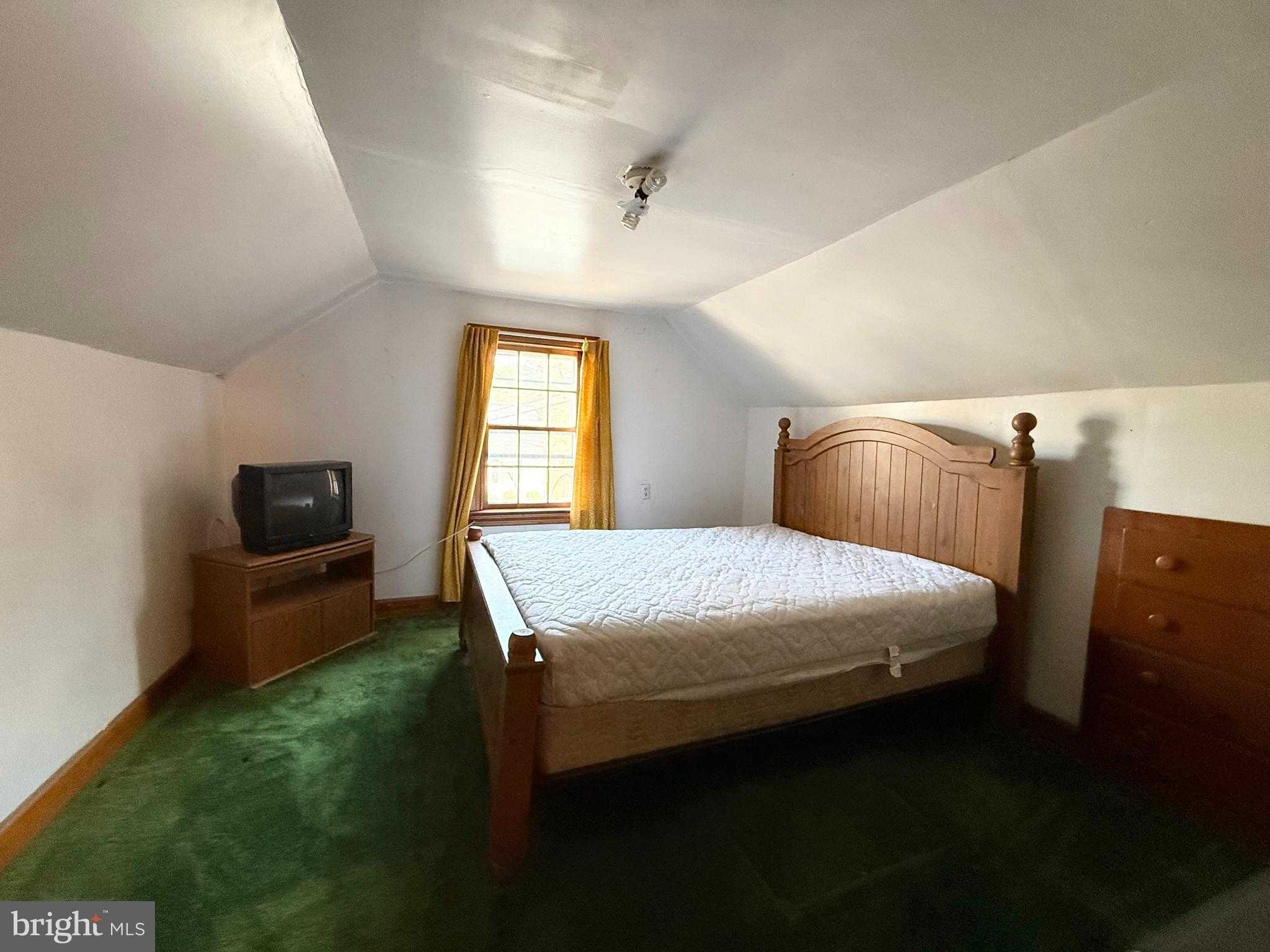 119 Lakewood Dr photo 5