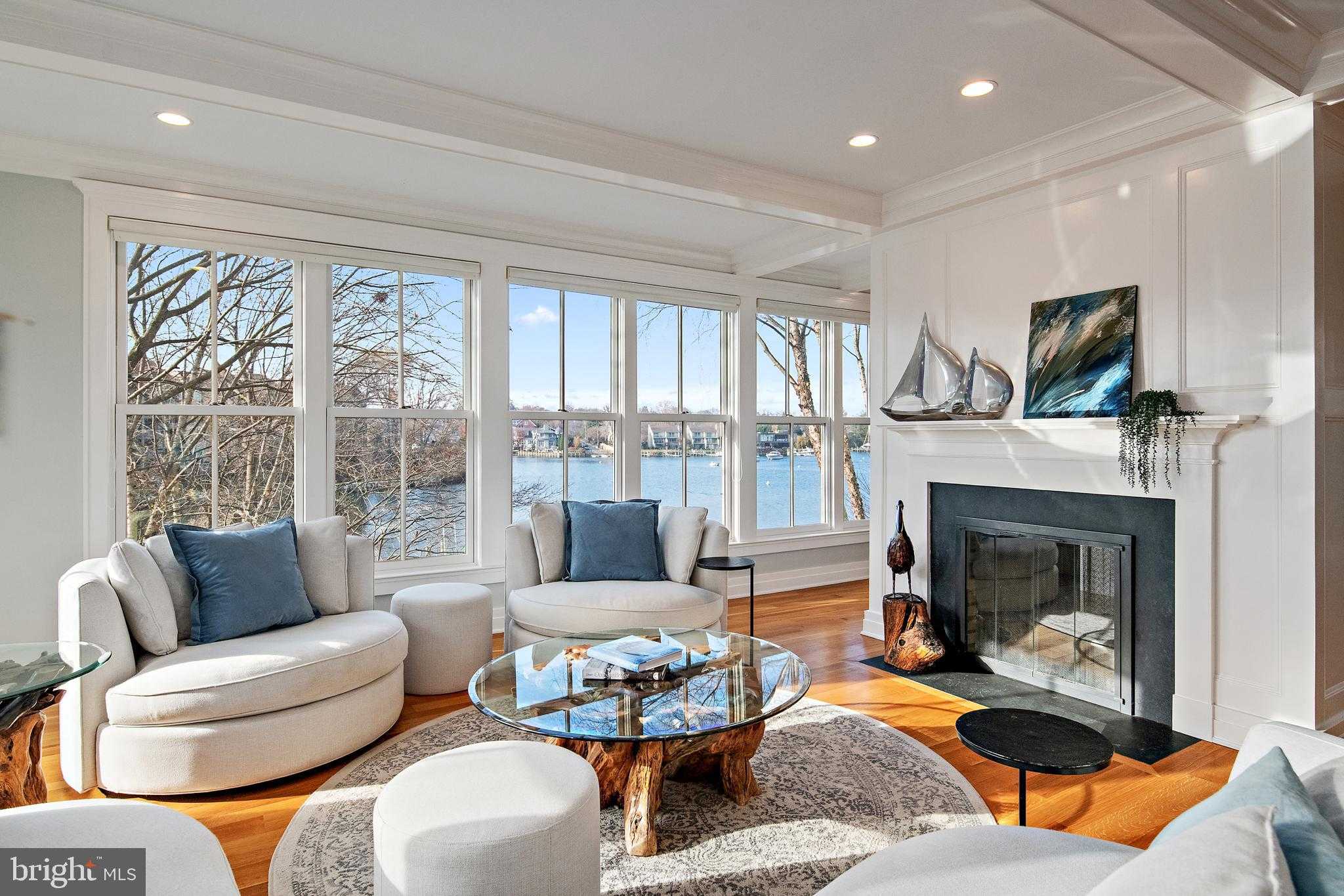 906 Creek Dr photo 17