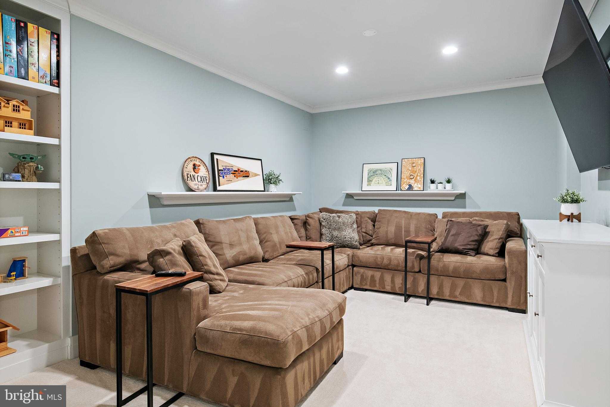 906 Creek Dr photo 65