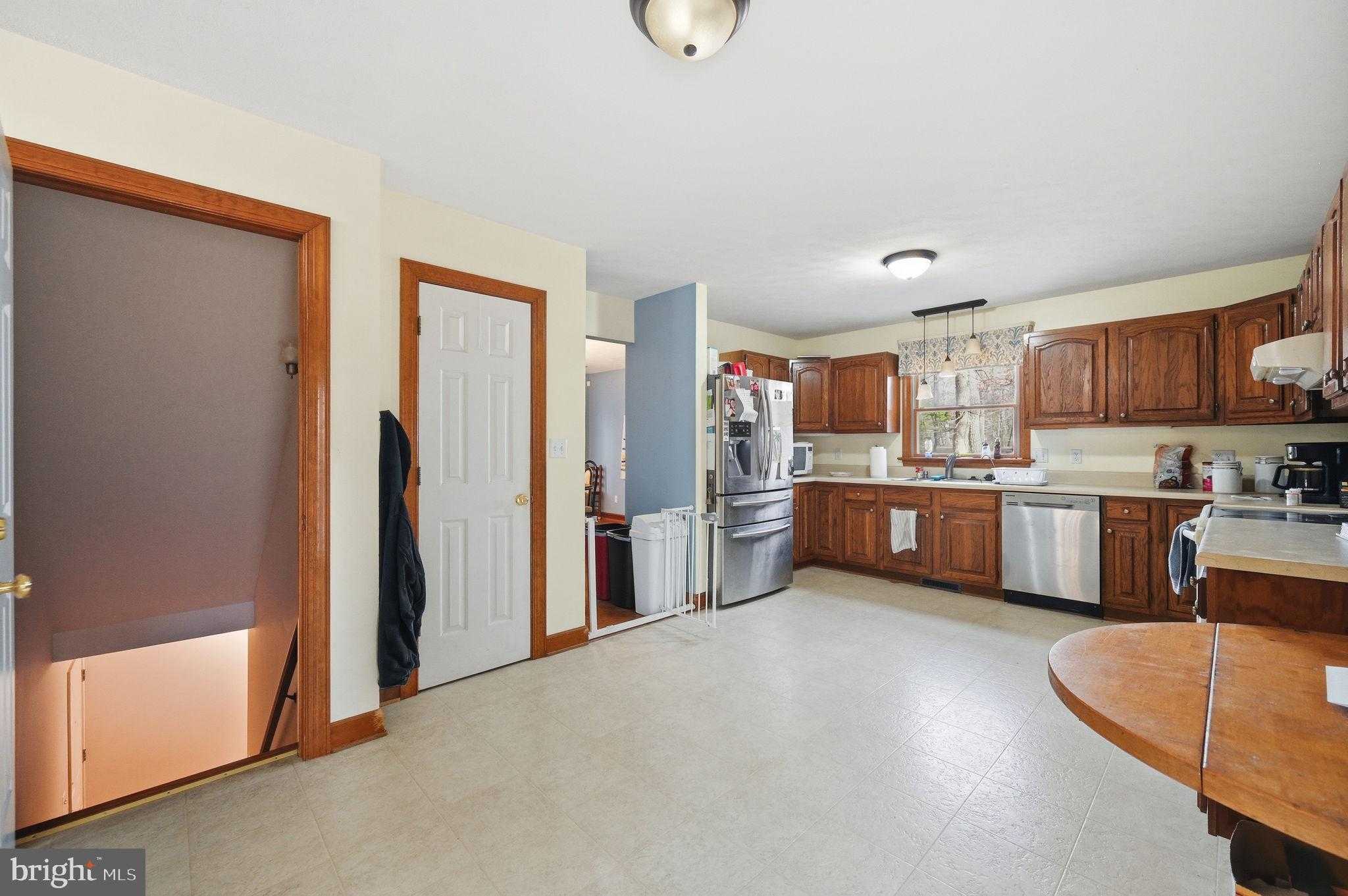 25 Woodlawn Dr photo 4