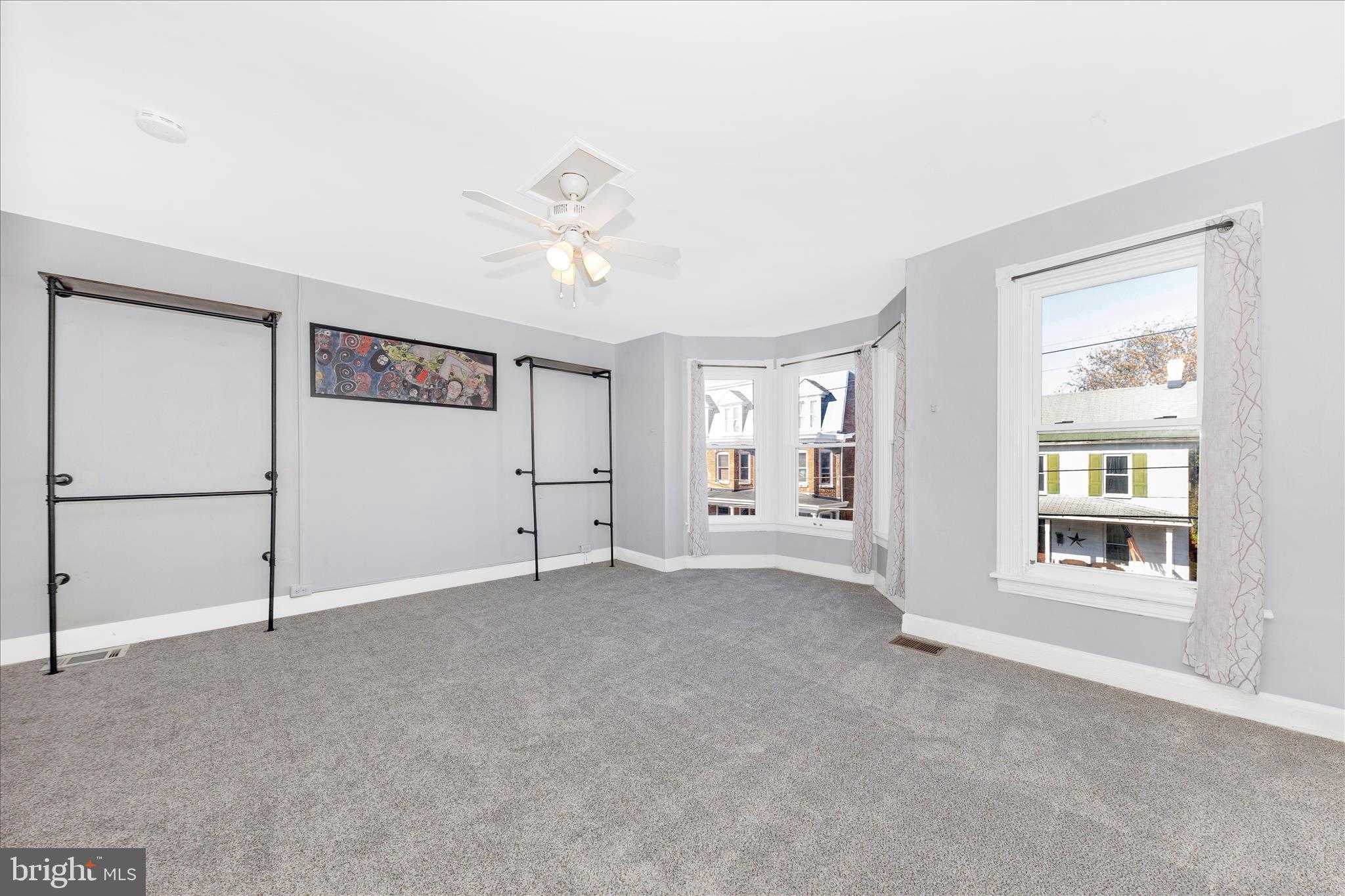 522 N Mulberry St photo 21