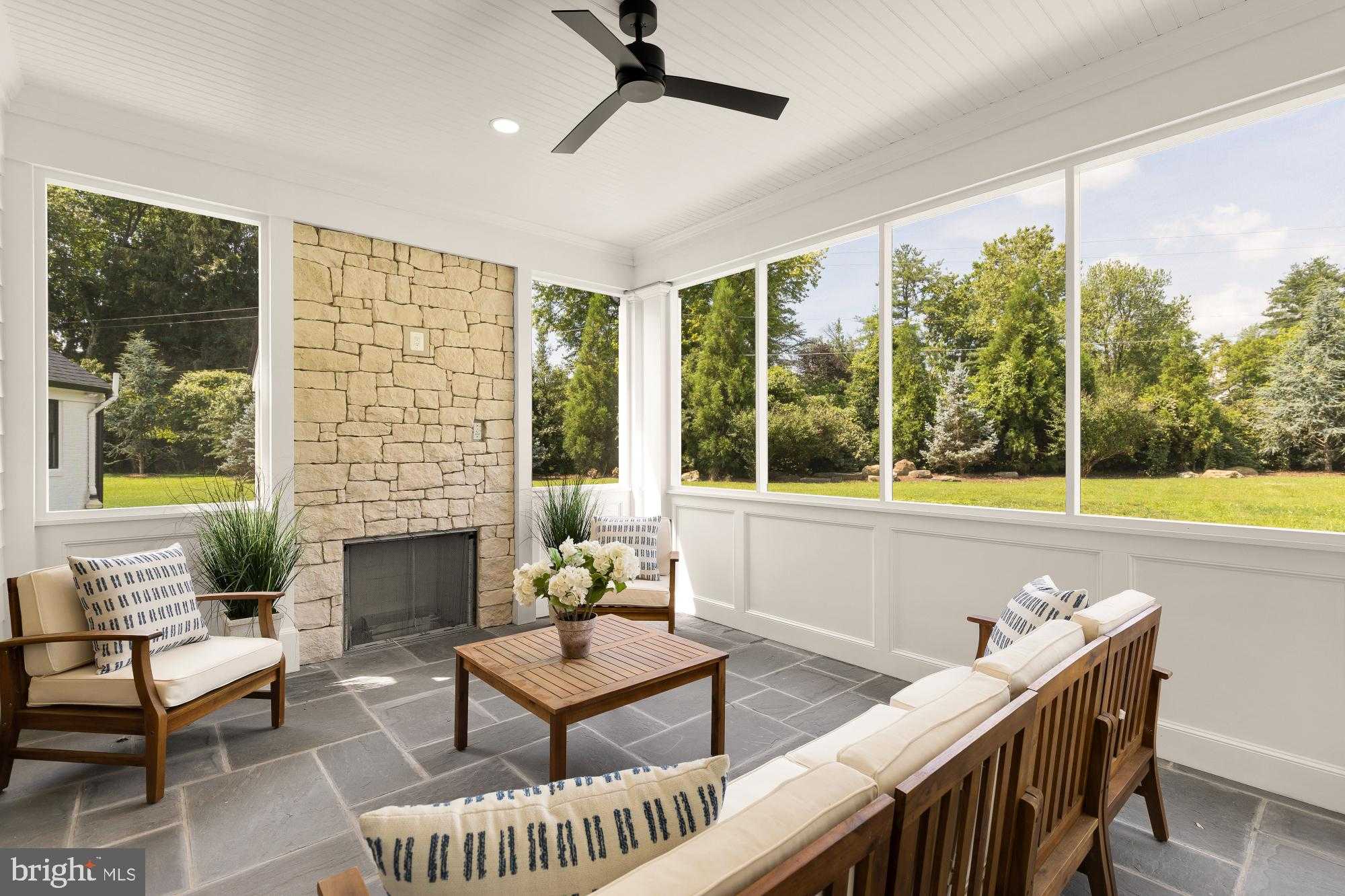 10700 Alloway Dr photo 44