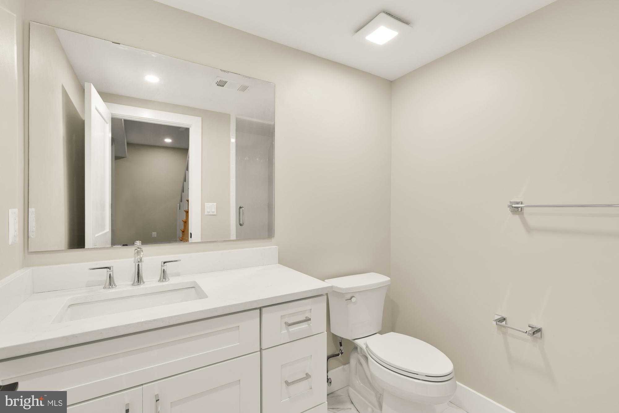 10700 Alloway Dr photo 57