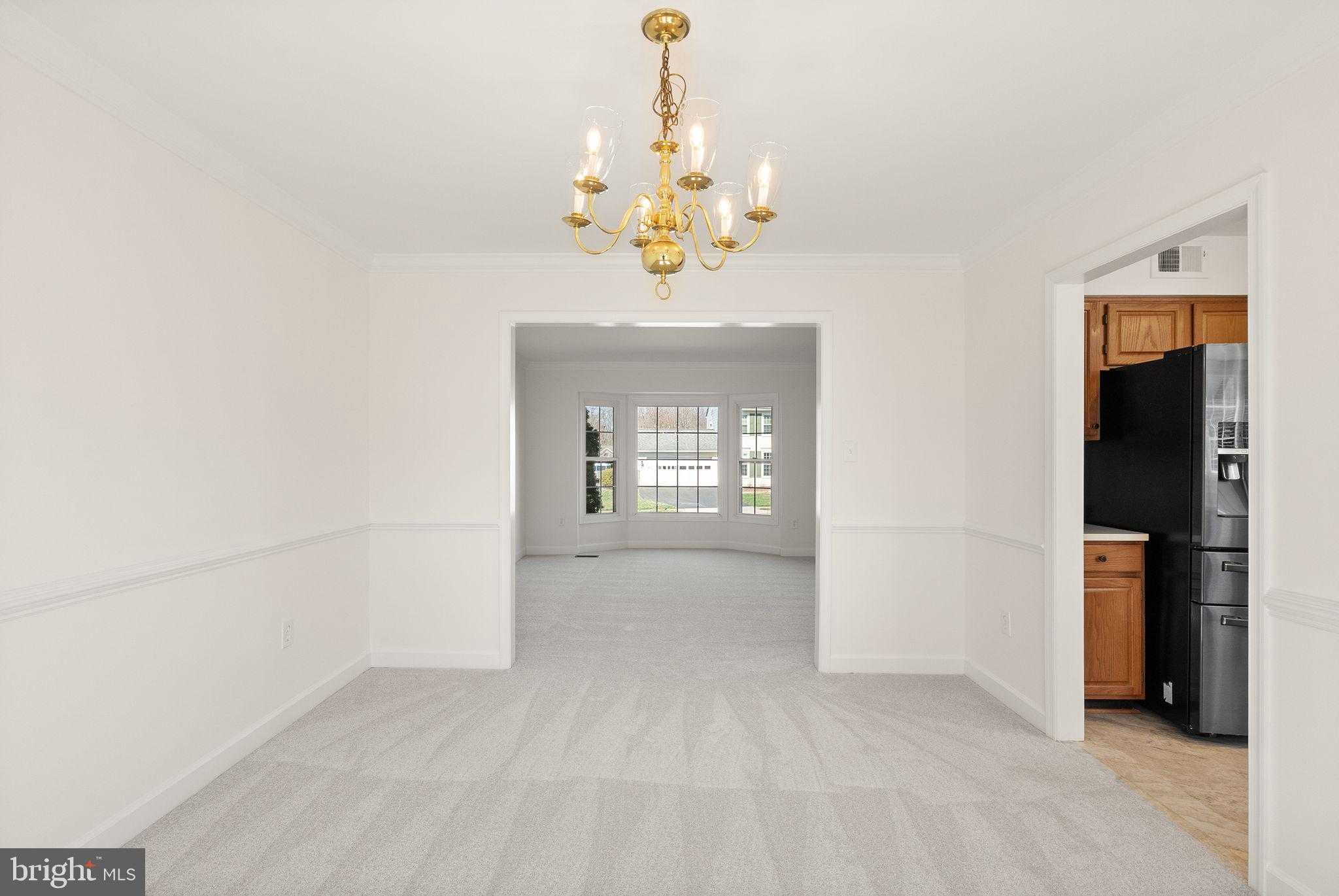 14379 Round Lick Ln photo 17