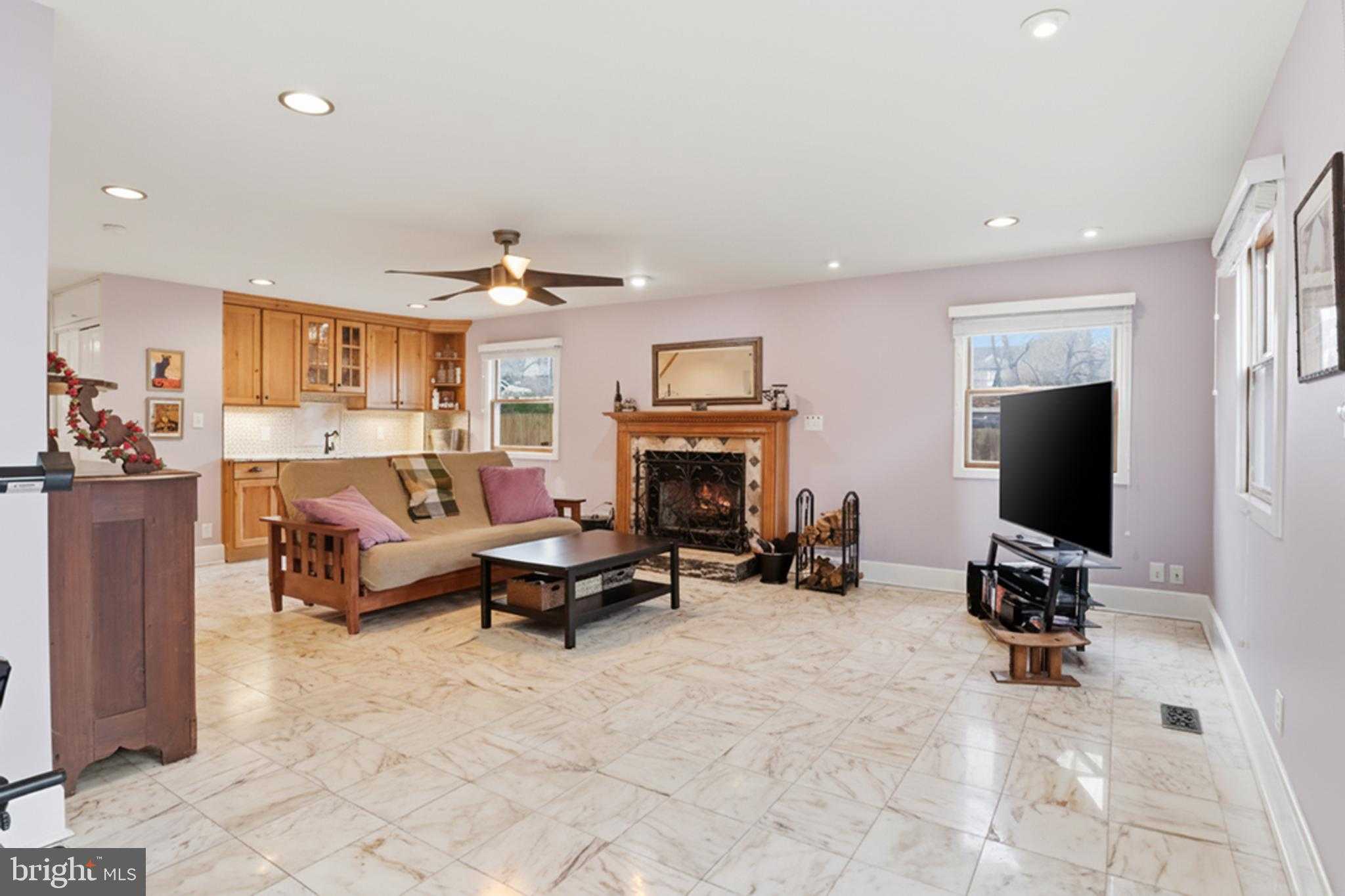 3134 Clayborne Ave photo 7