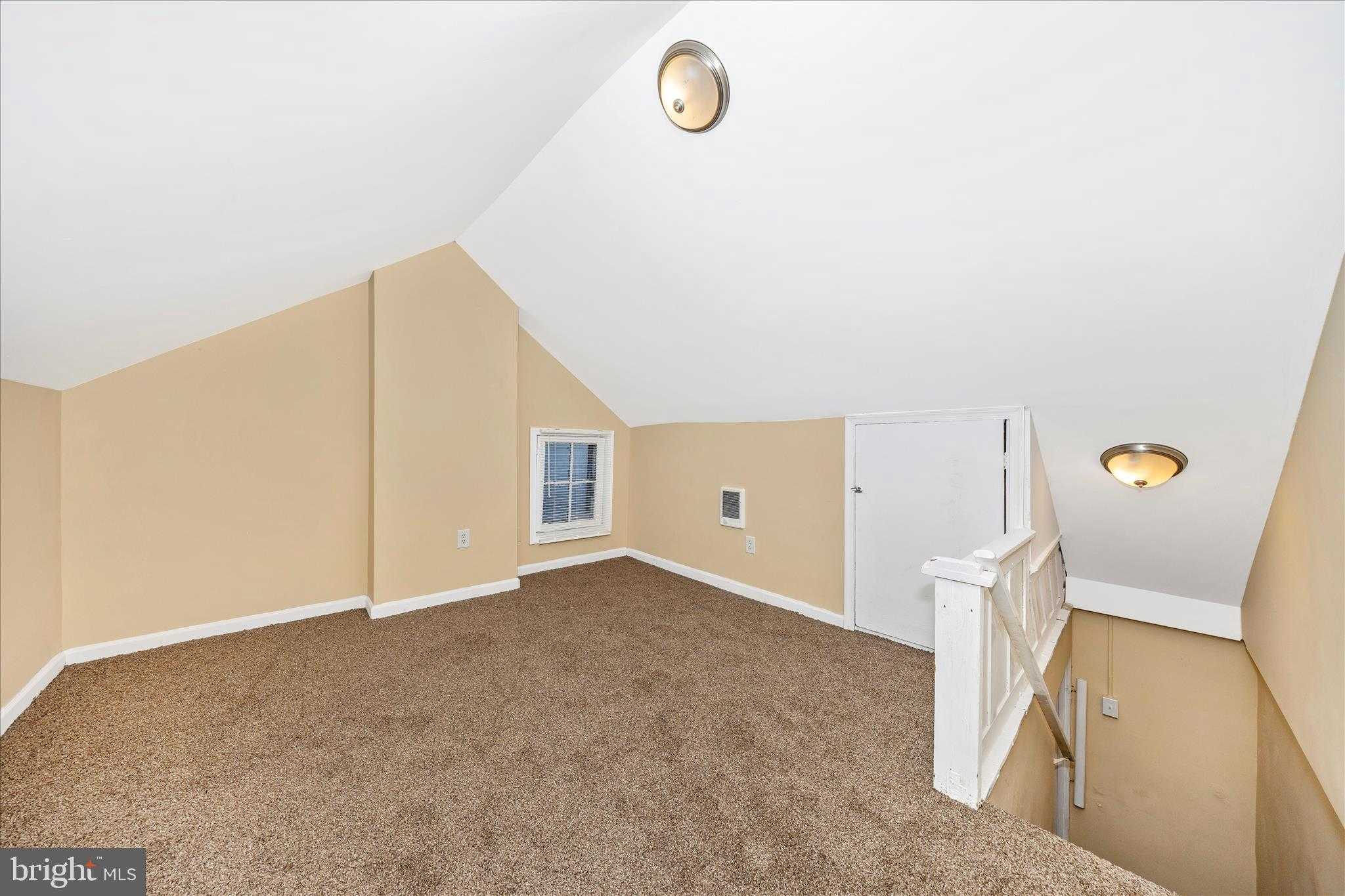 137 E Antietam St photo 34