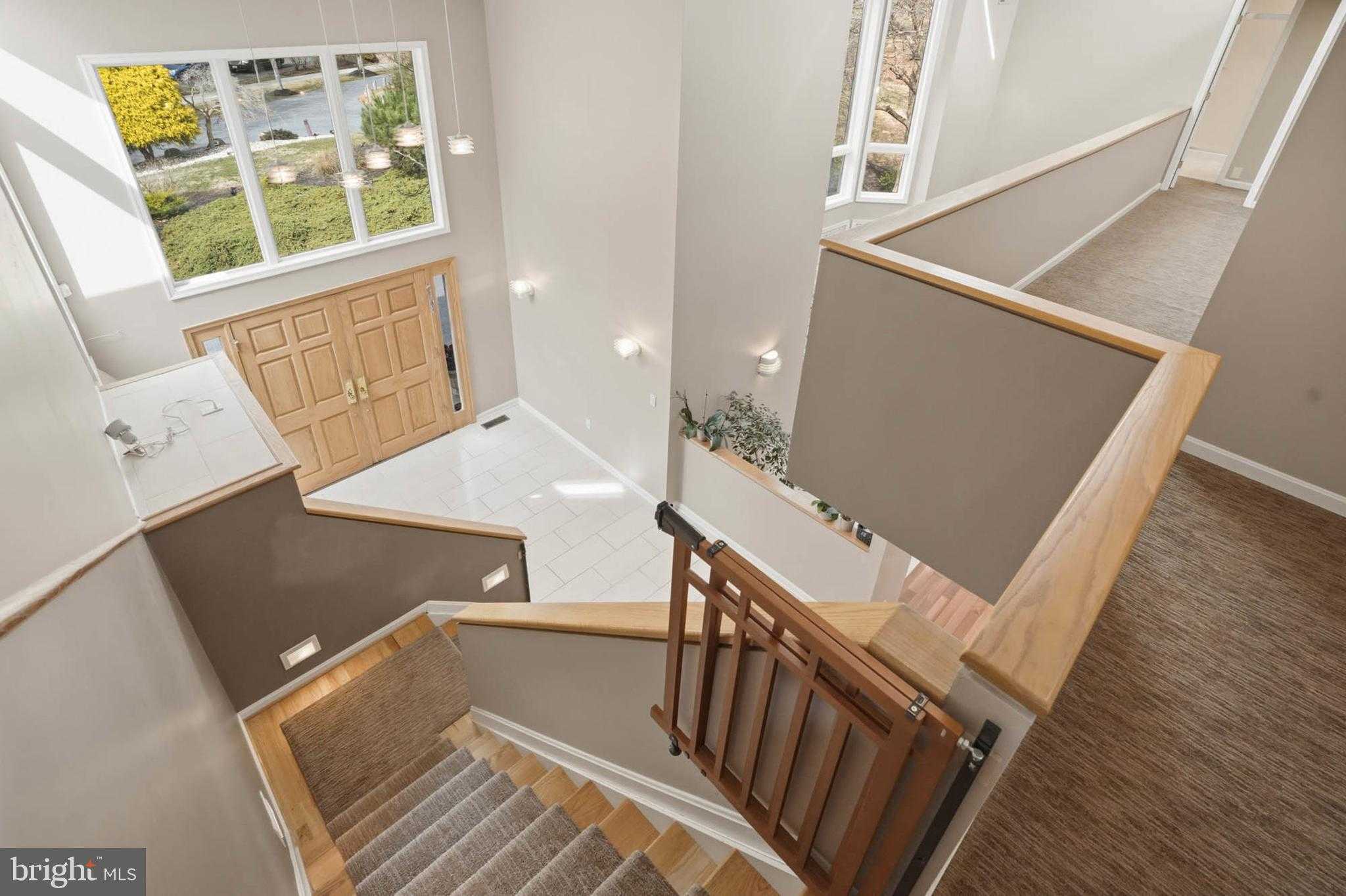 6614 Corina CT photo 8