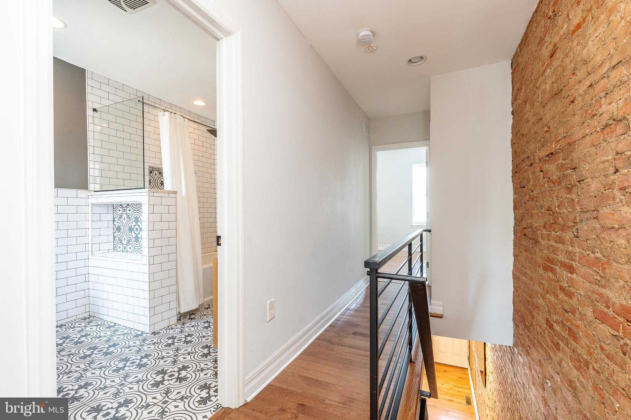 1640 S Chadwick St photo 17