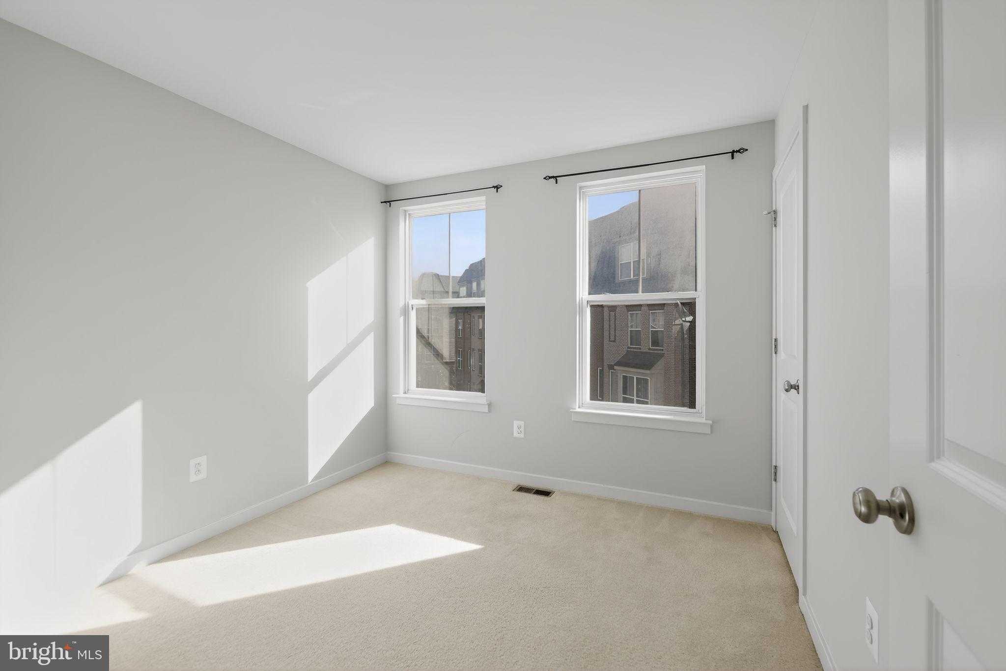 1415 Trafalgar Ln photo 20