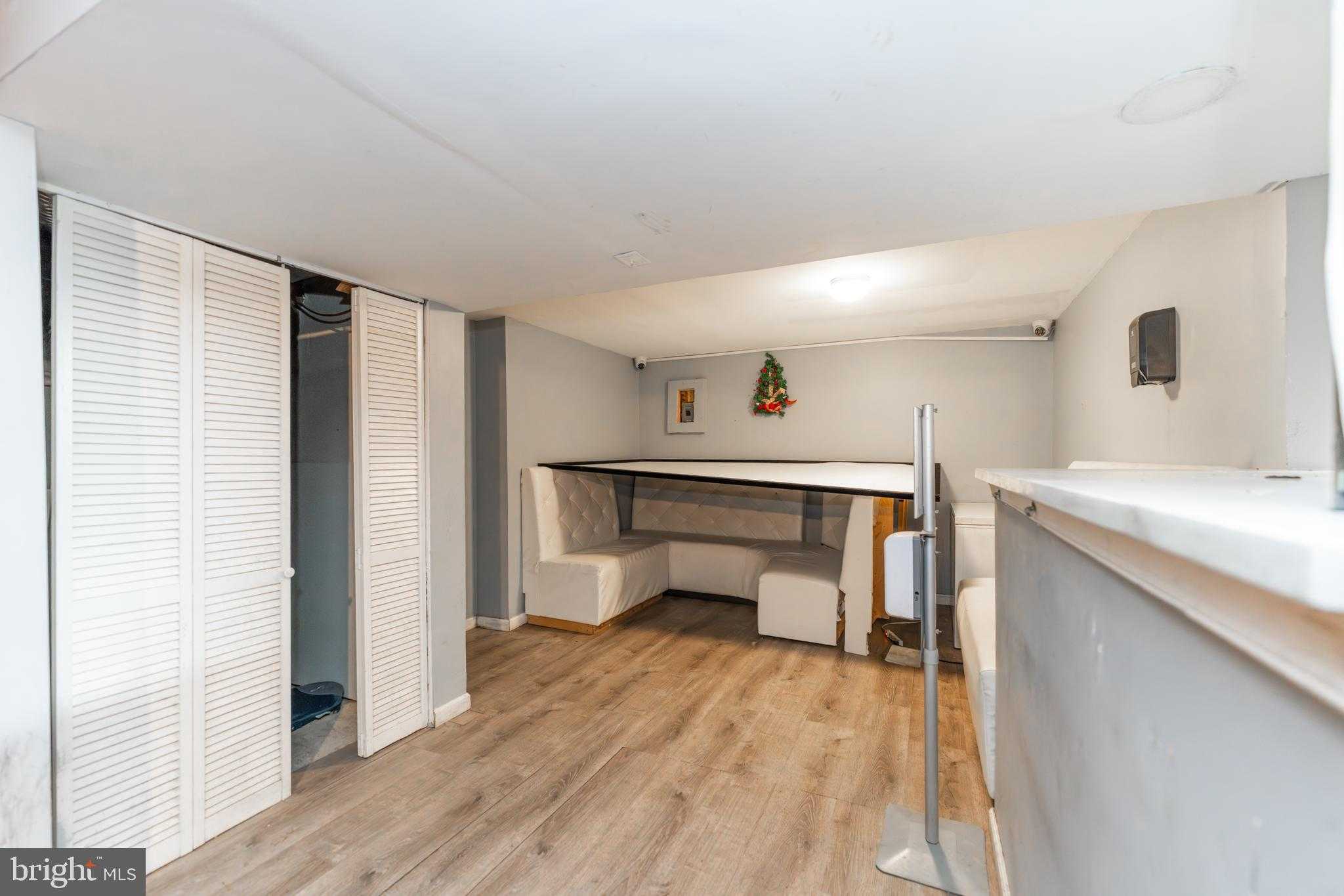 9549 Riggs Rd photo 18