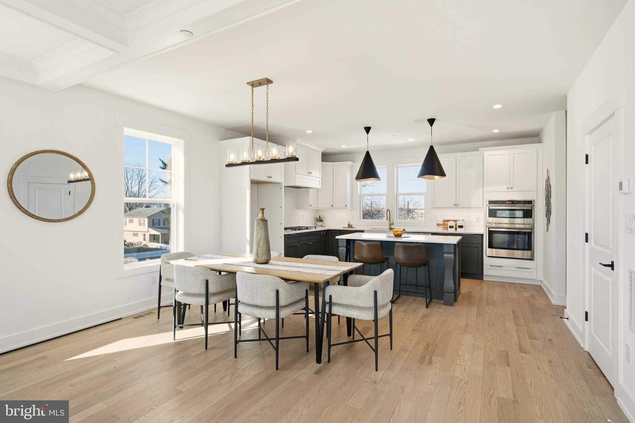 204 Third Ave photo 8