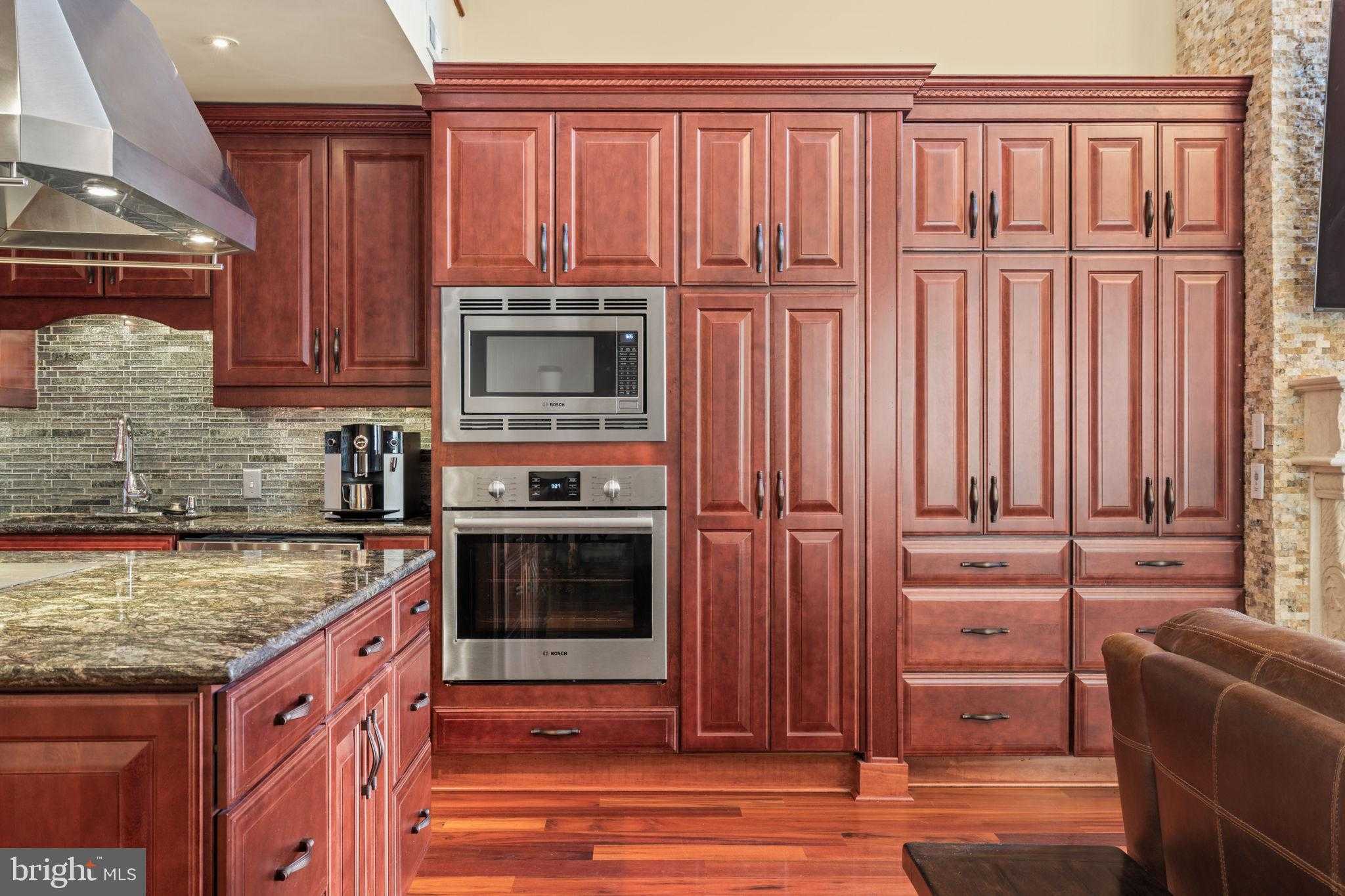 802 Locust St # 201 photo 6