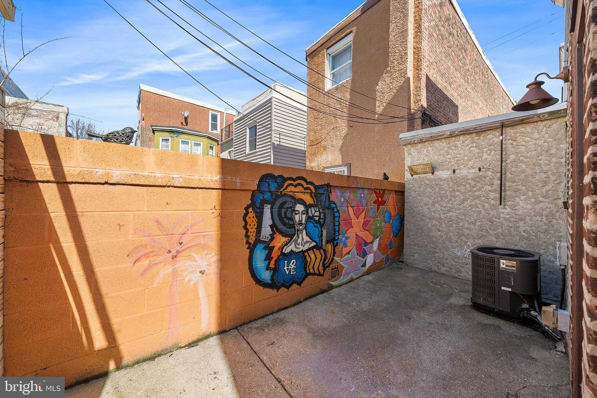 2568 Memphis St photo 11