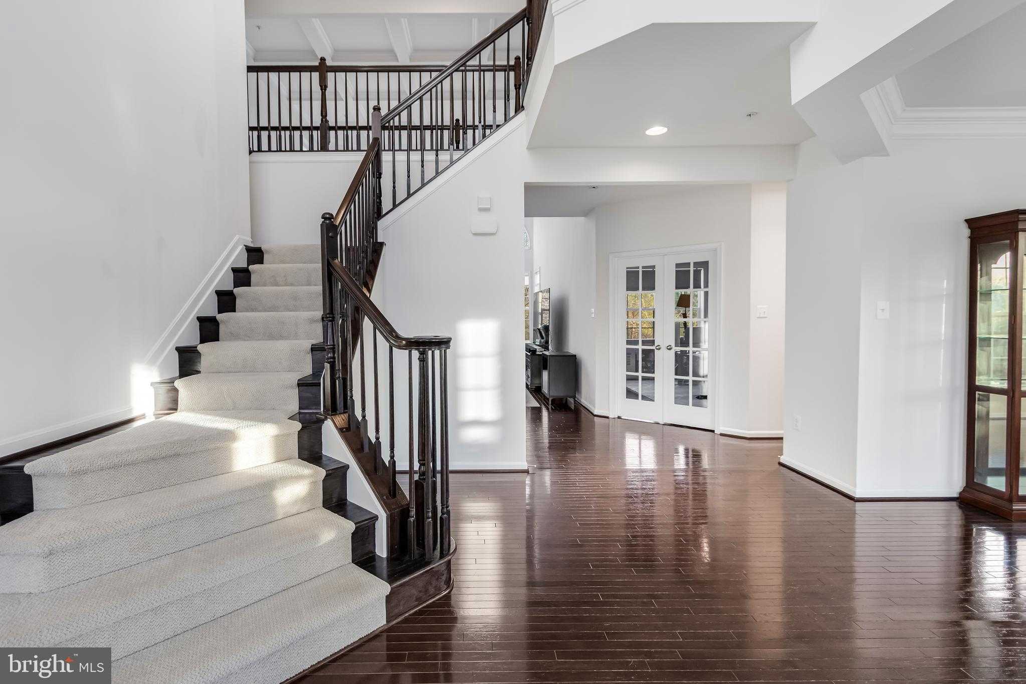 6812 Osborne Hill Dr photo 23