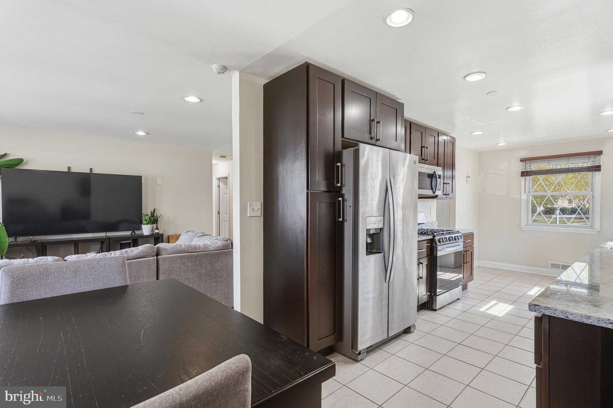 3412 Mayfield Ave photo 9