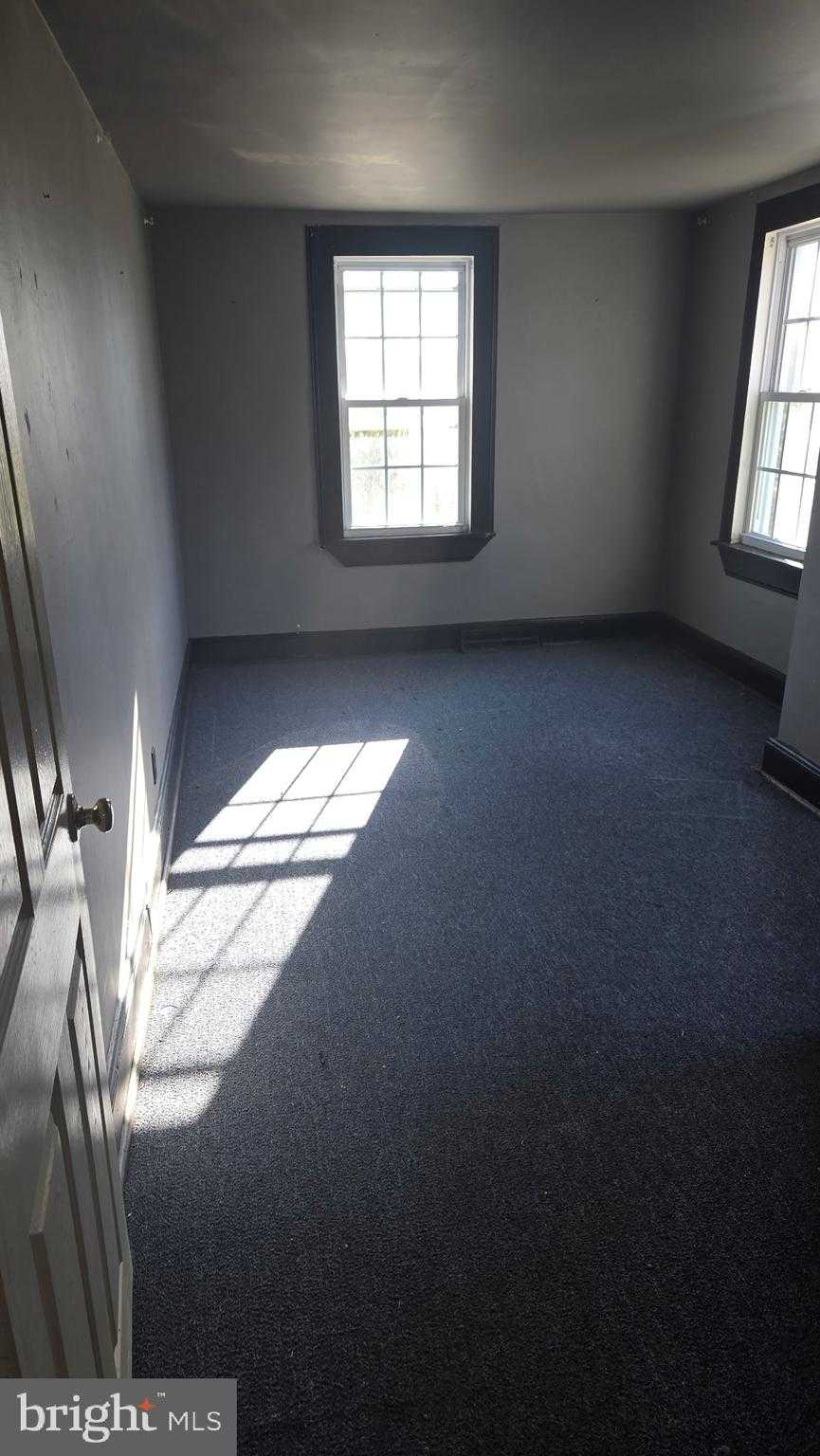 1059 Frenchtown Rd photo 17