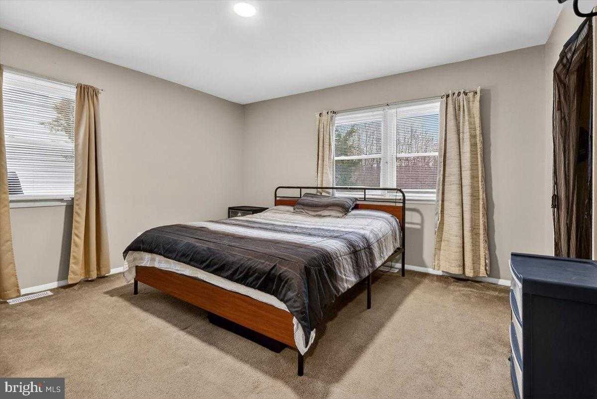 4211 W 5th St photo 11