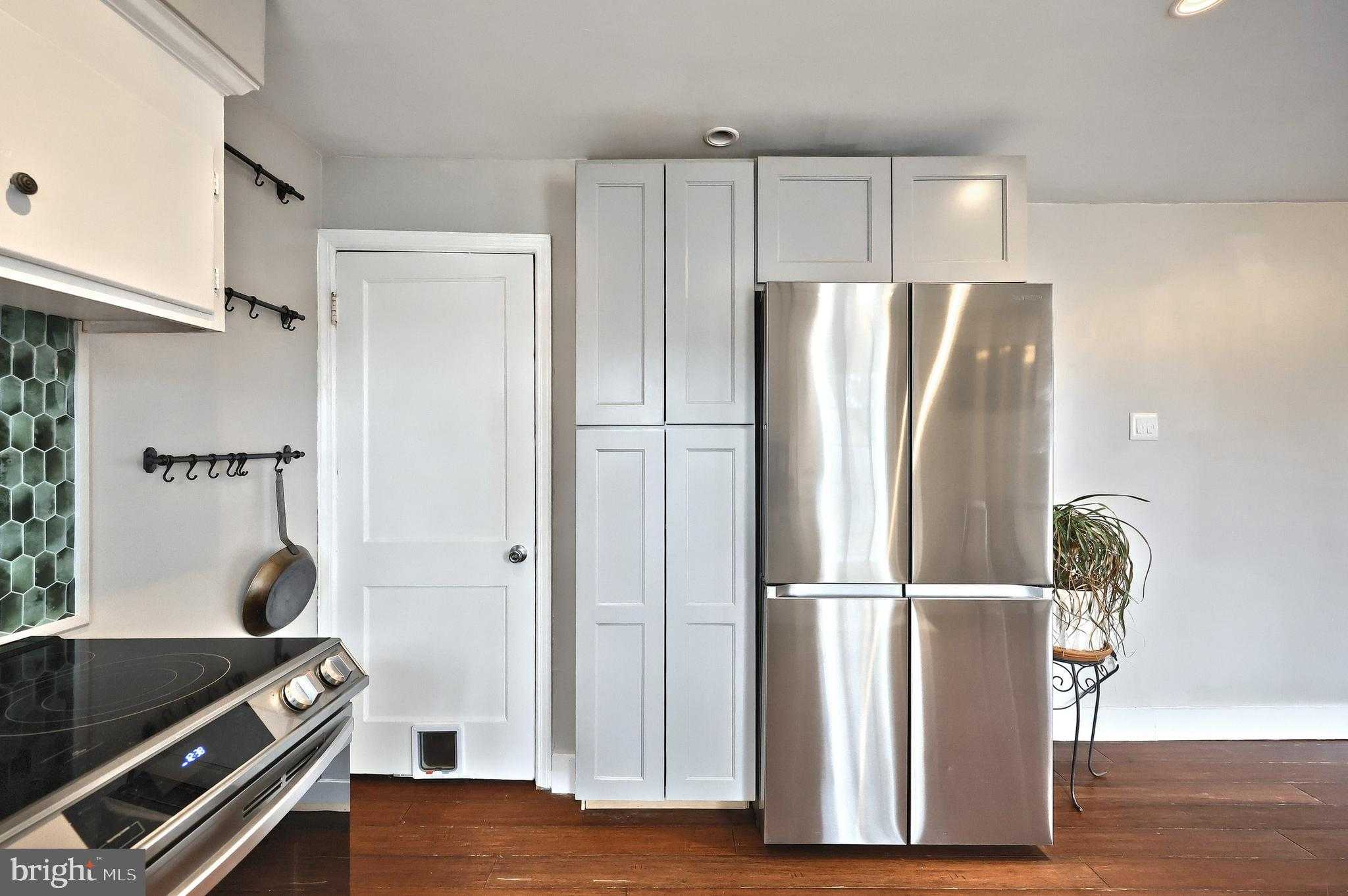 1960 Bannister St photo 23