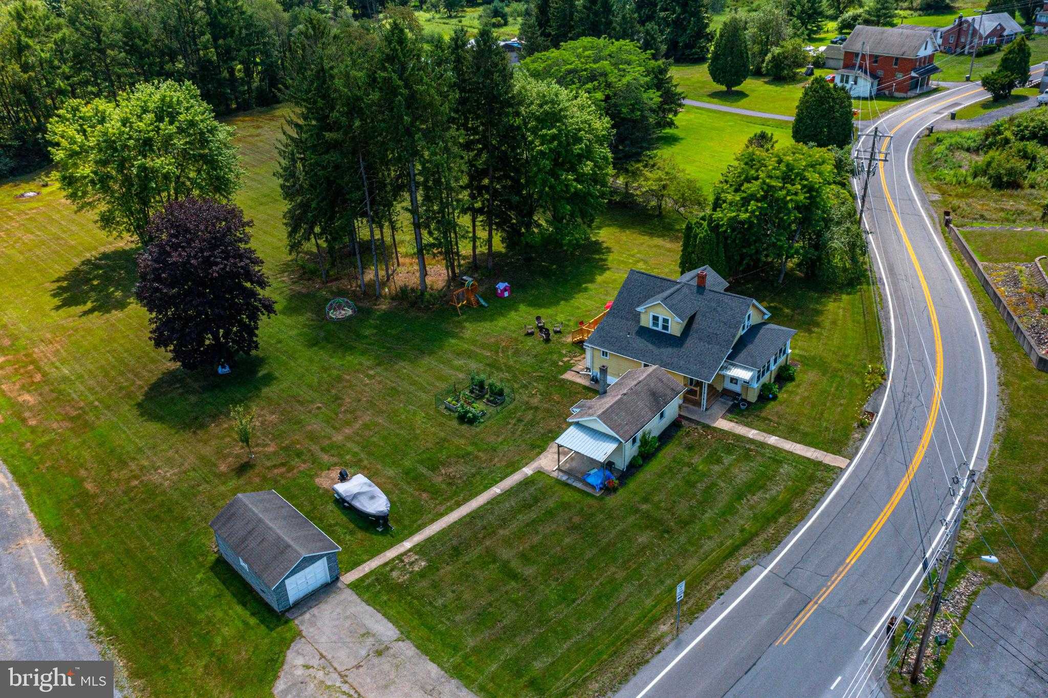 1084 Clarence Rd photo 32