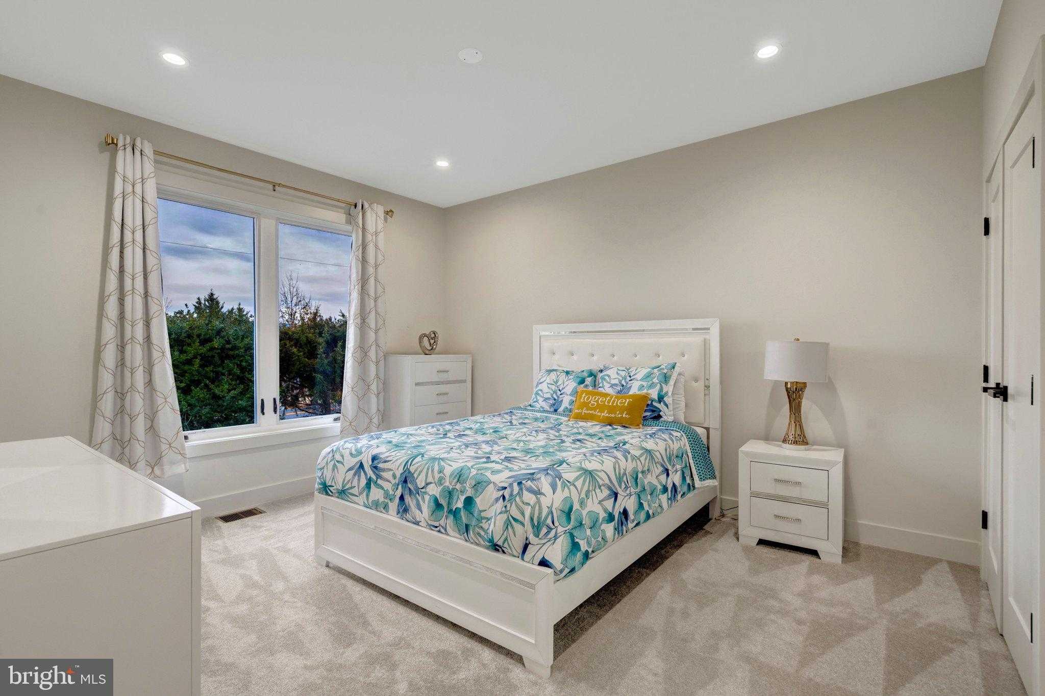 8709 Yorkshire Ln photo 19