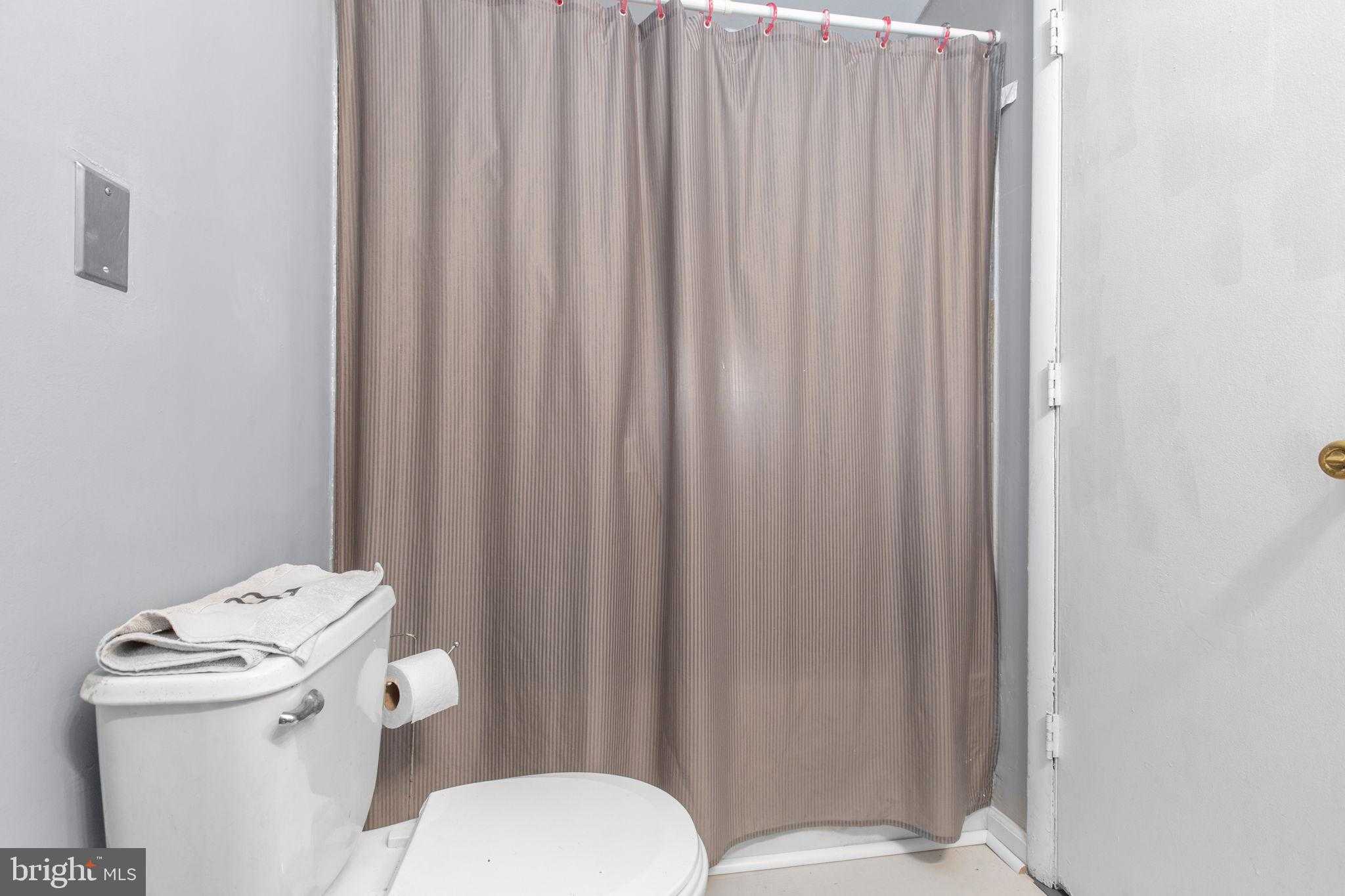 104 Monticello Cir photo 17