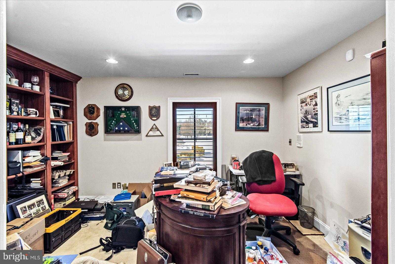 8071 Windsor Dr photo 37