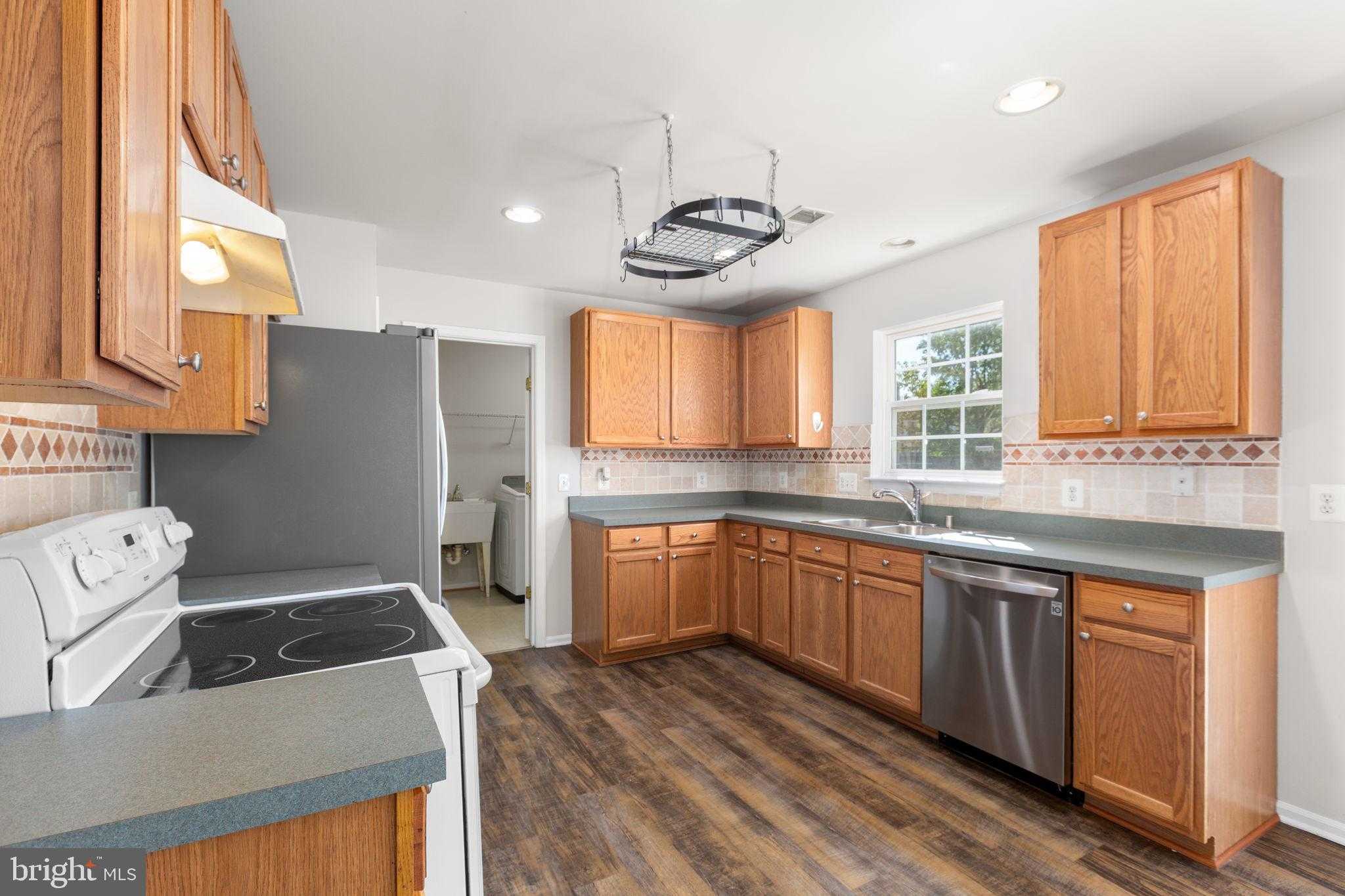 6 Glen Oak Rd photo 28