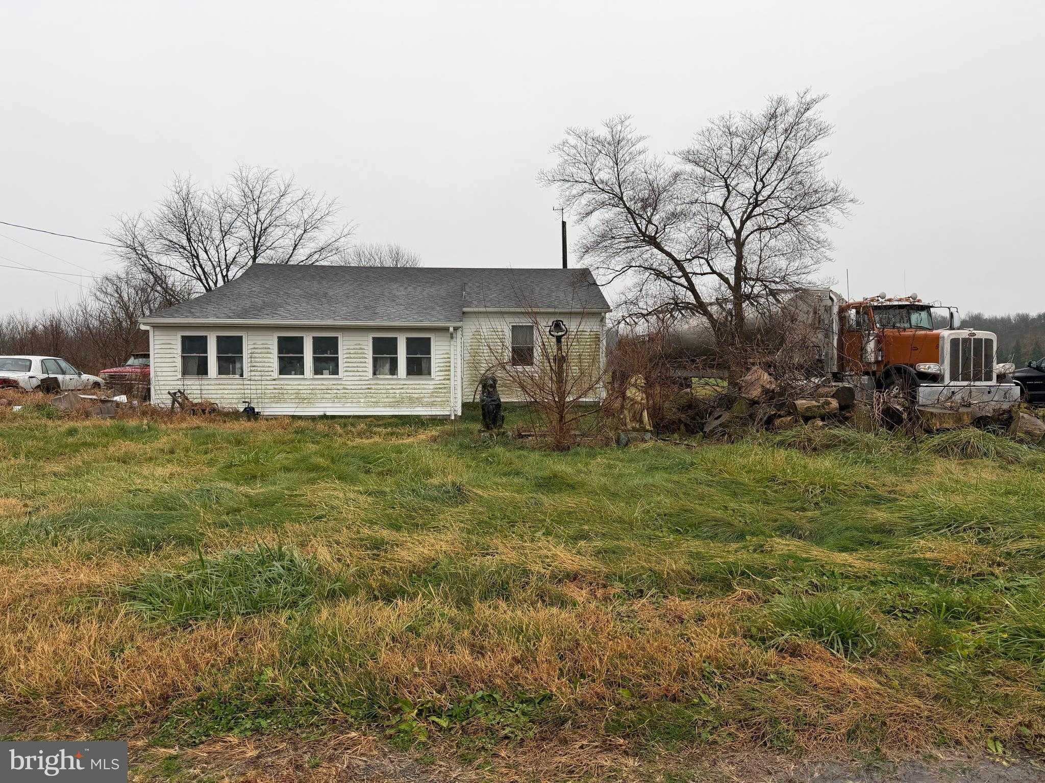 5035 River Rd photo 4