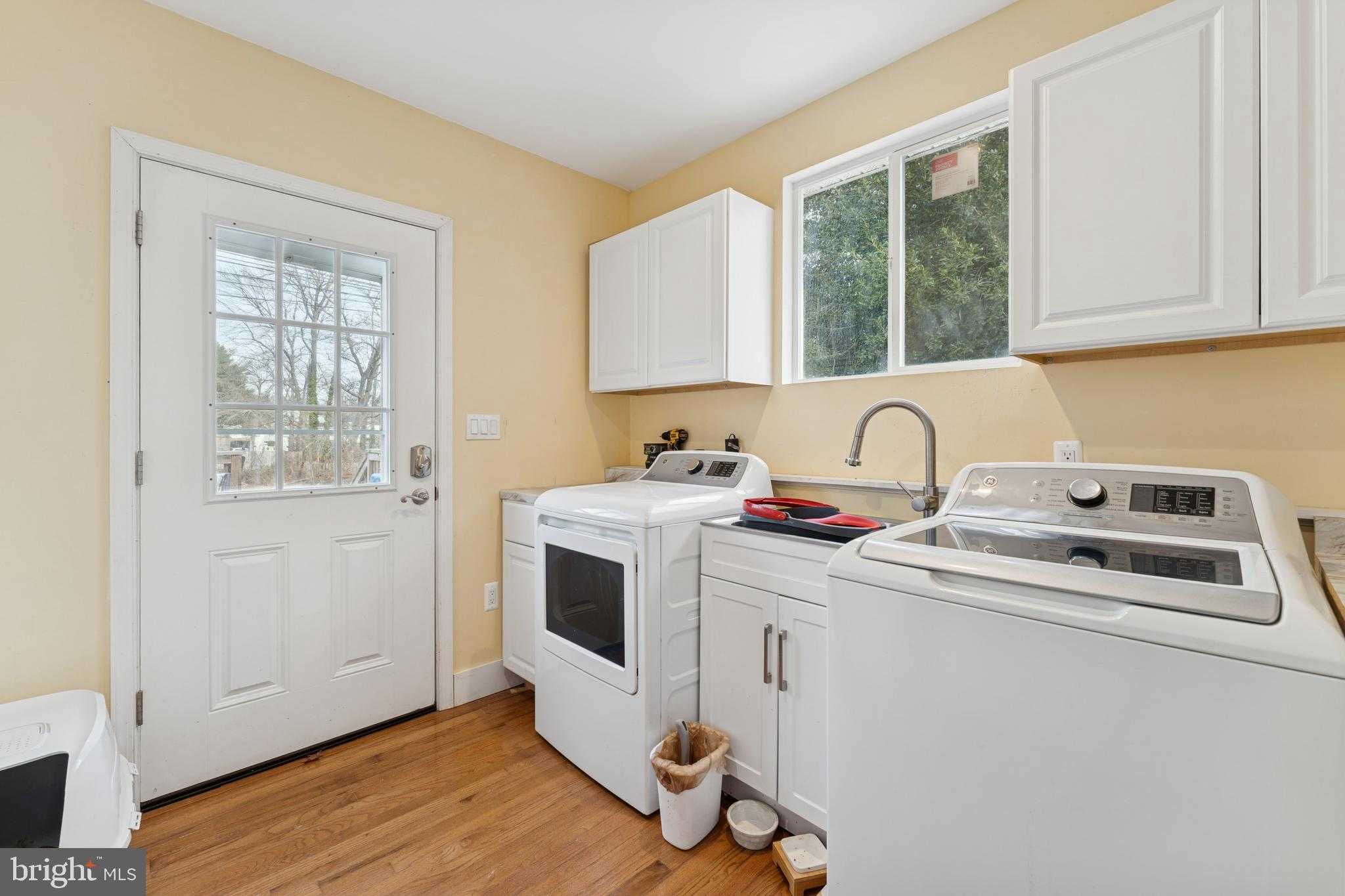 8411 Brady Ave photo 10