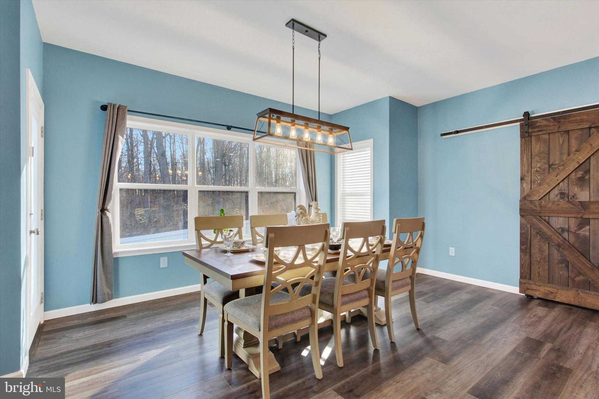 155 Sunbury Way photo 4