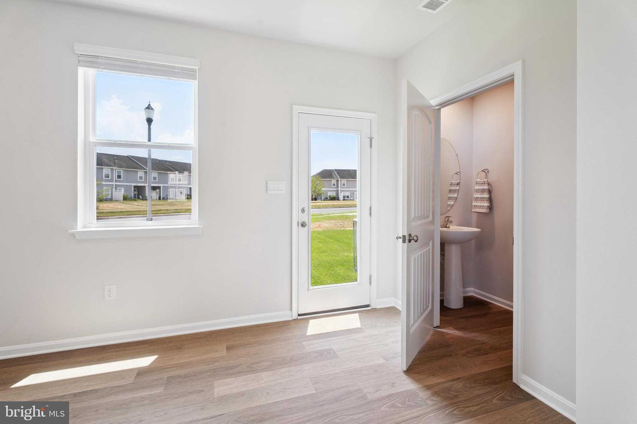 1408 Sugarplum Ln photo 24