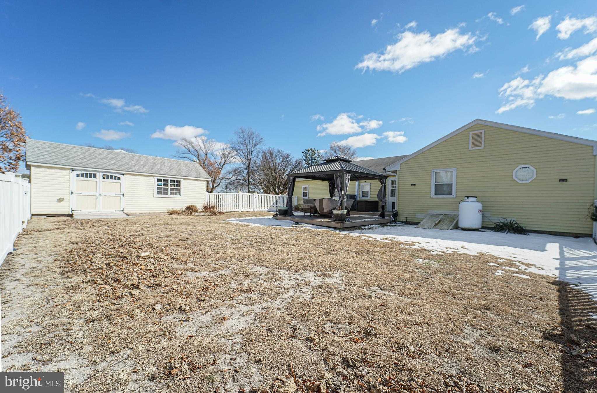 23258 Hastings Dr photo 45