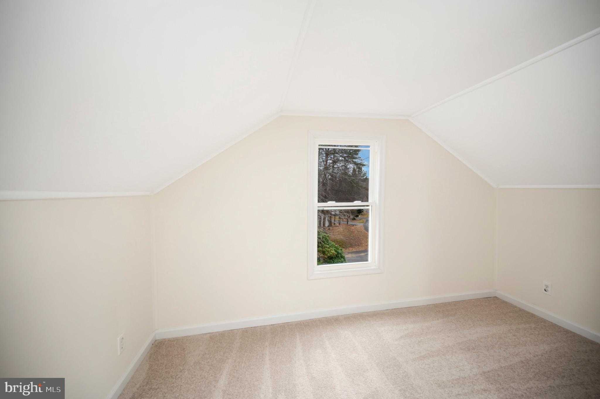 223 Spotswood Rd photo 41