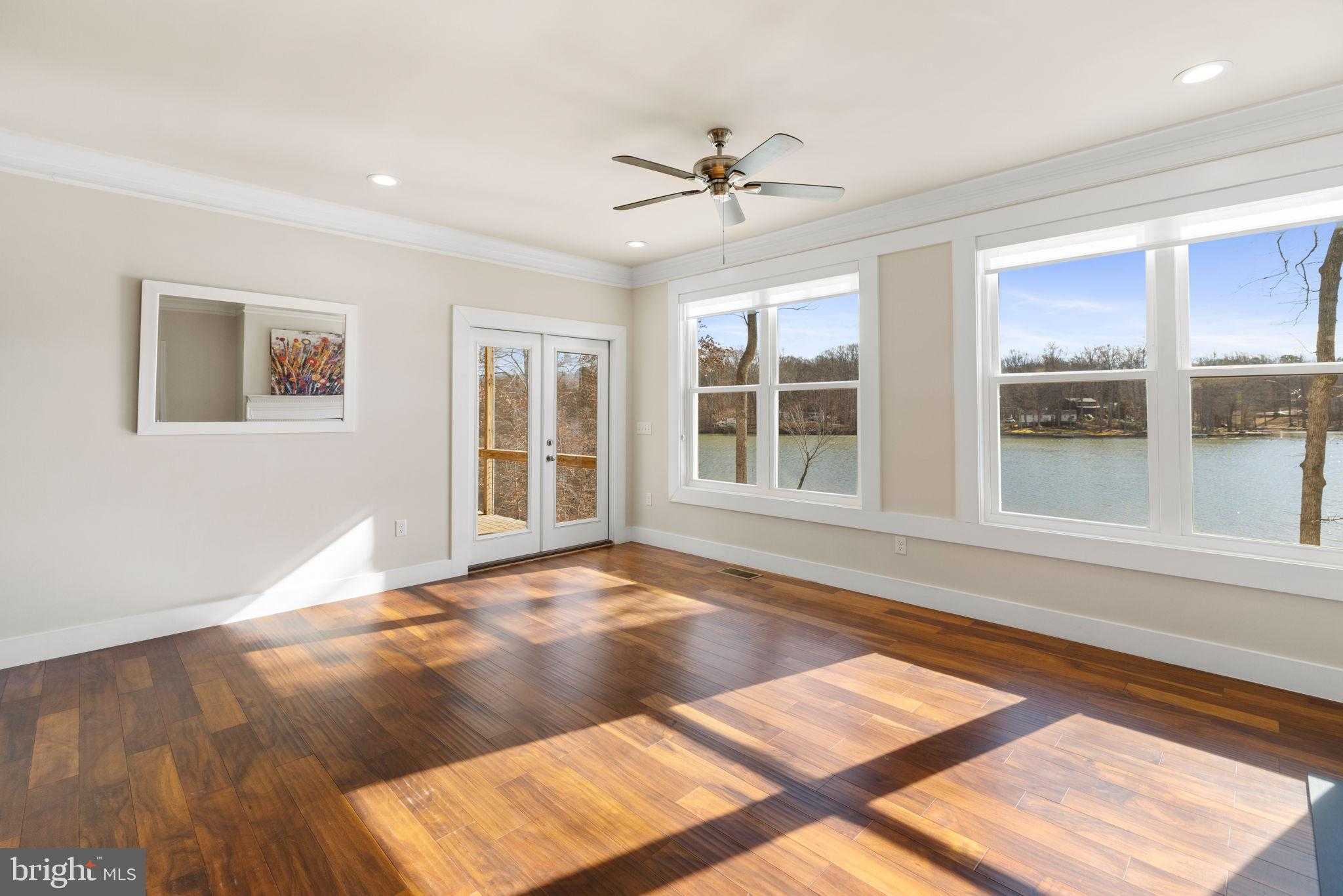 401 Land OR Dr photo 25