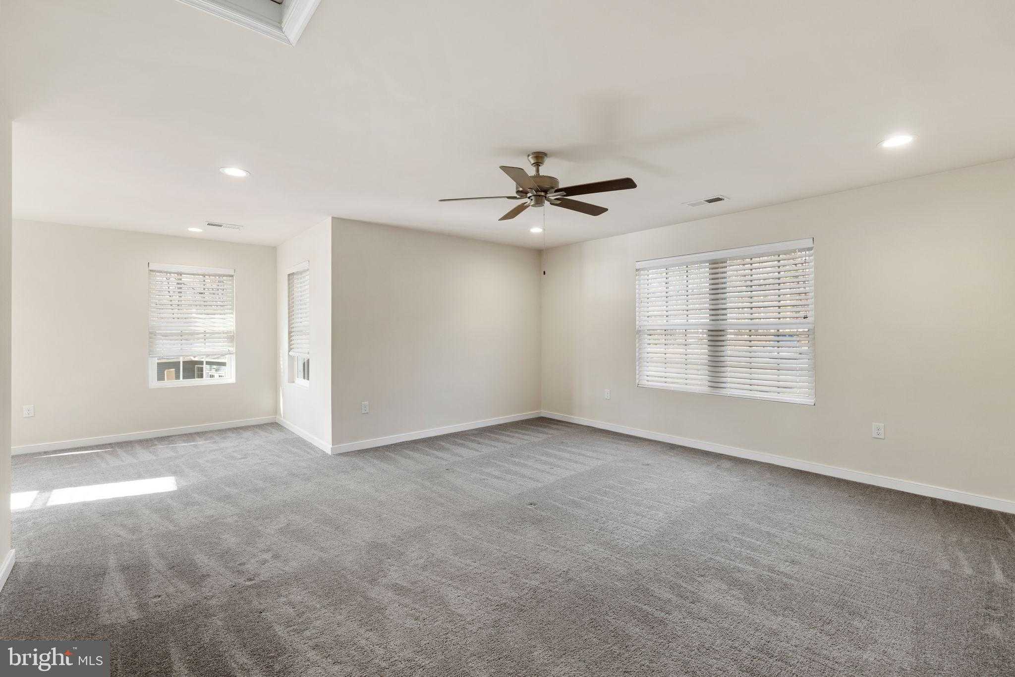 401 Land OR Dr photo 36