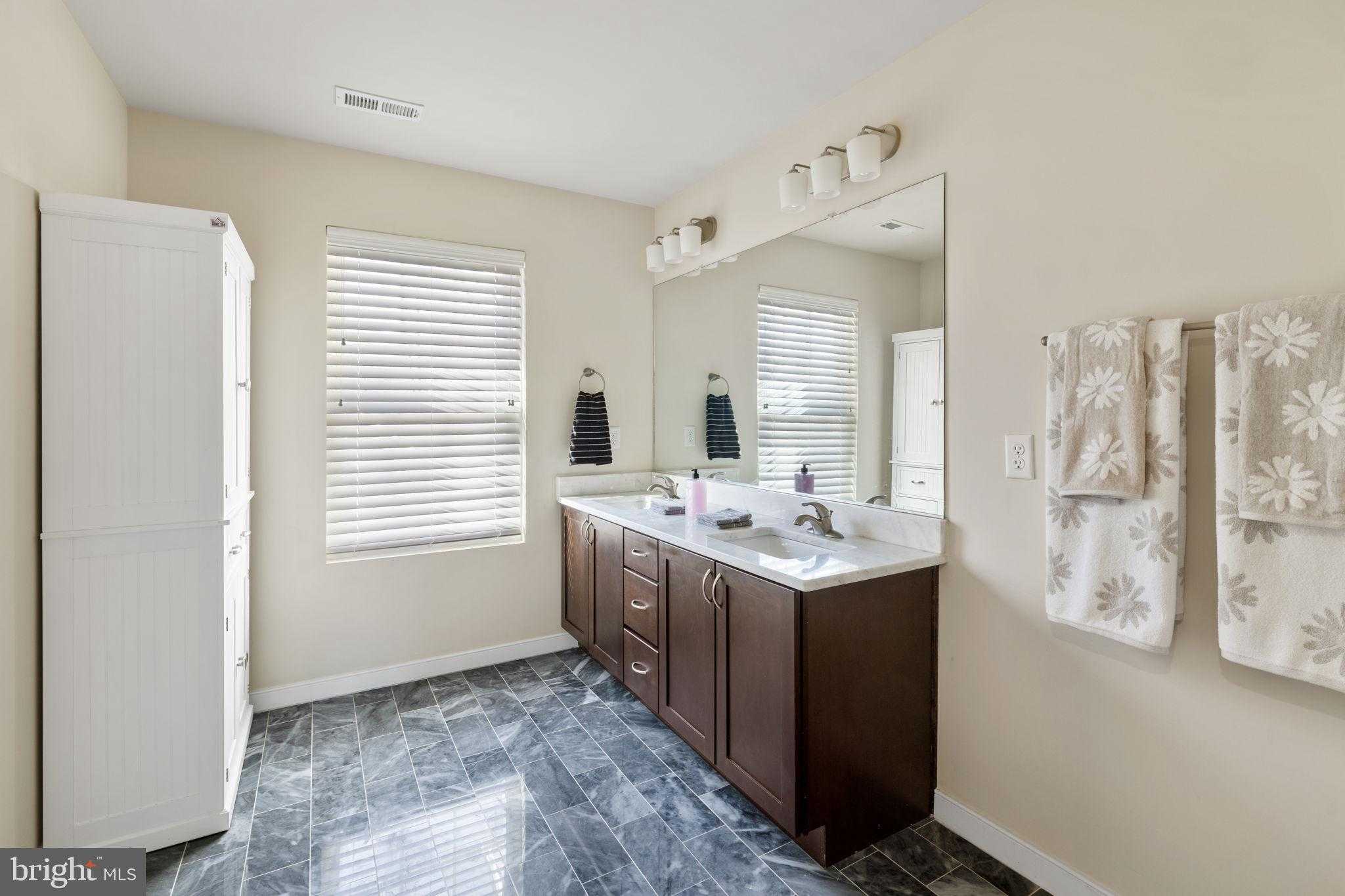 401 Land OR Dr photo 42