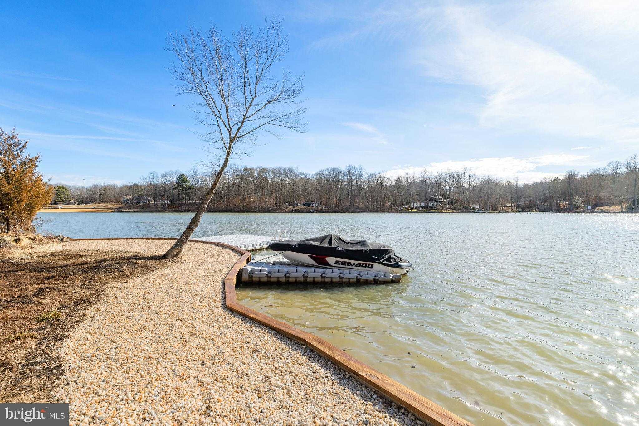 401 Land OR Dr photo 7