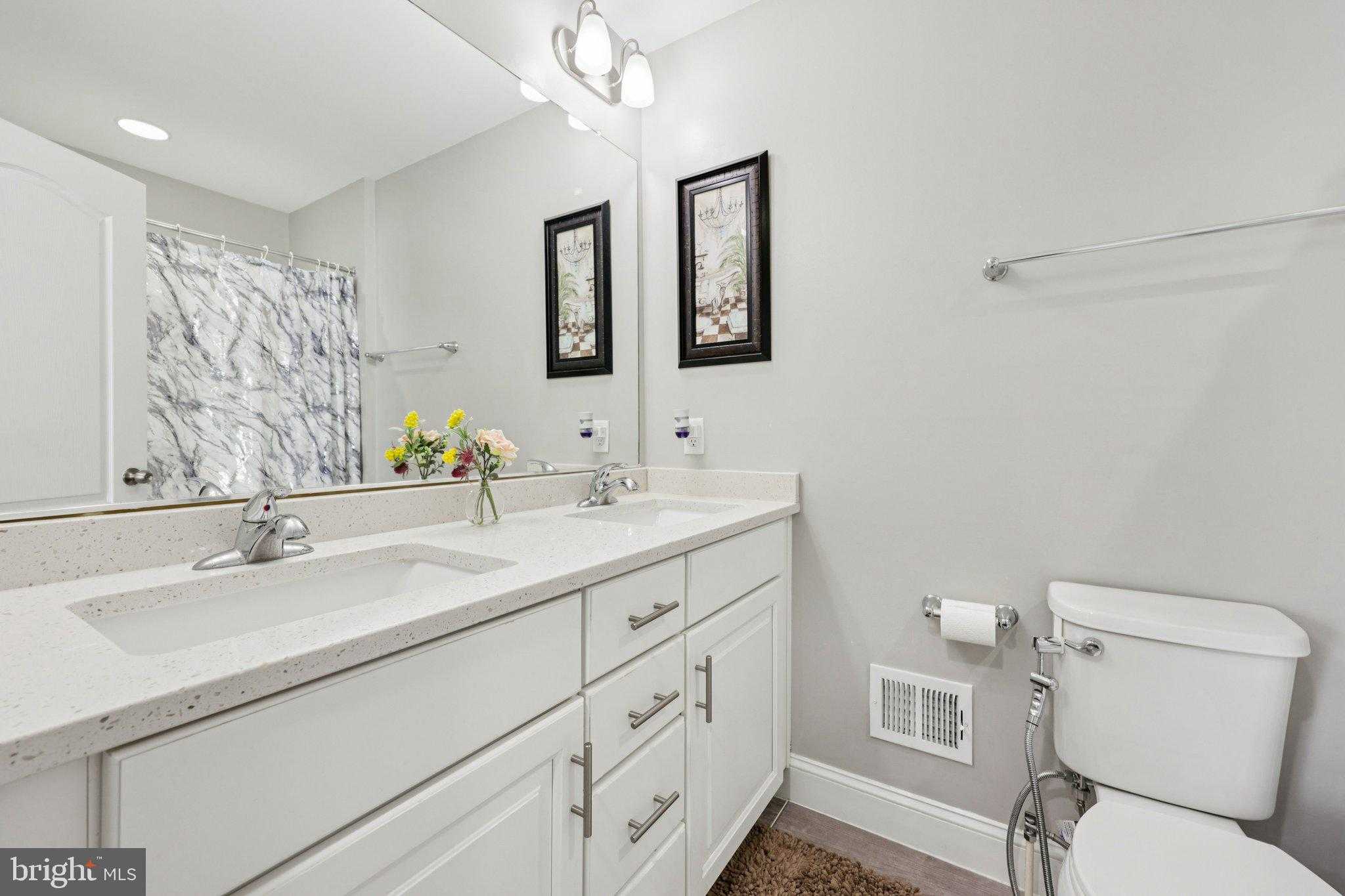 101 Sovereign CT photo 22