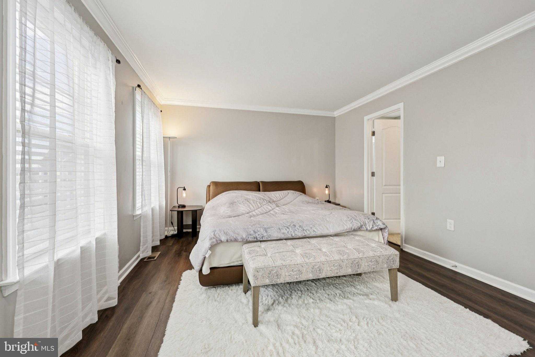 101 Sovereign CT photo 24