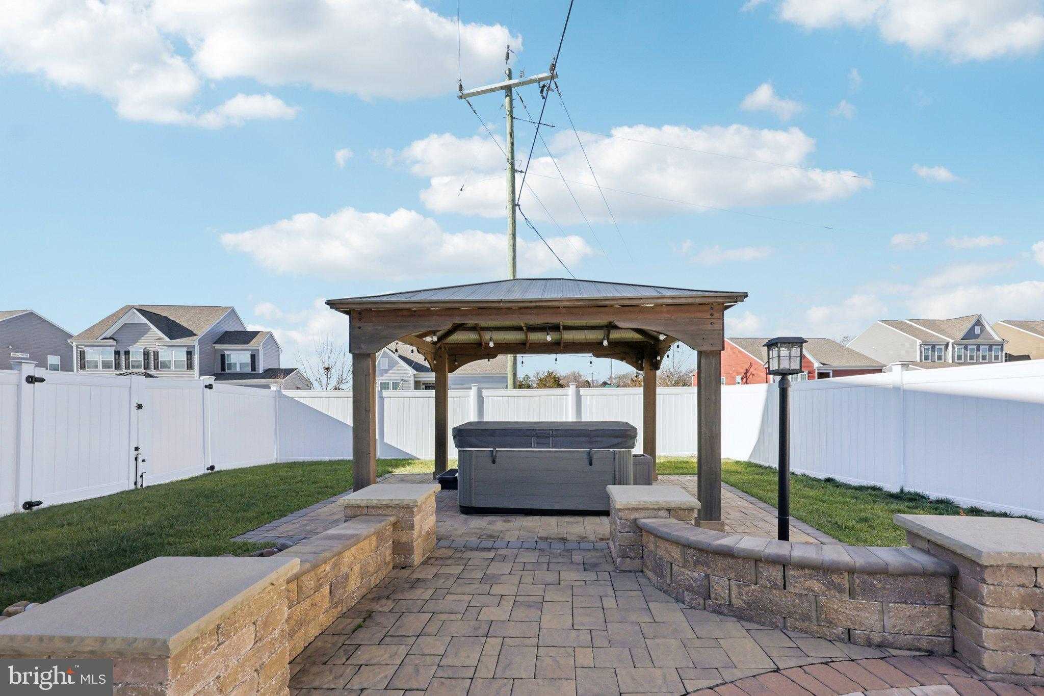 101 Sovereign CT photo 43