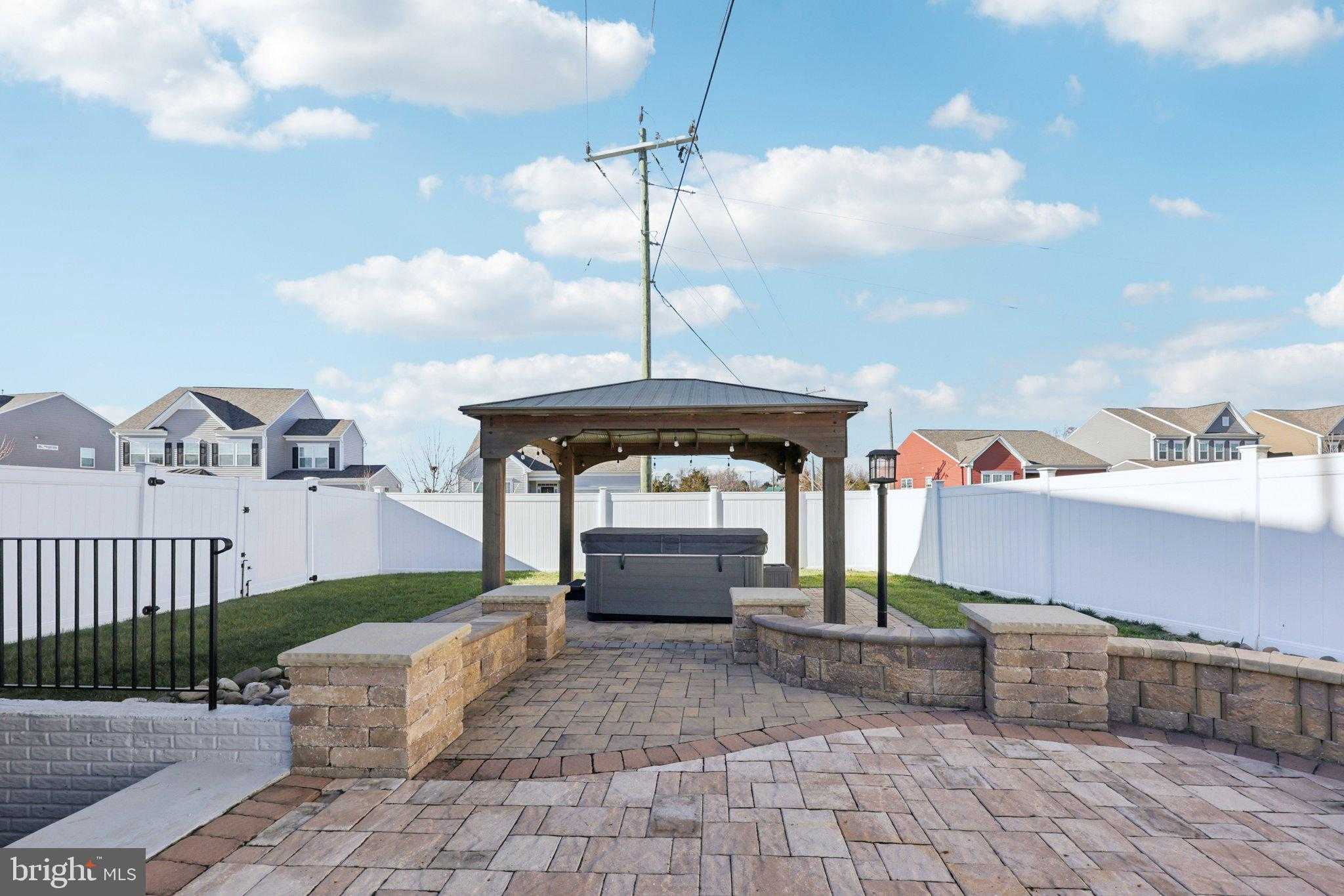 101 Sovereign CT photo 44